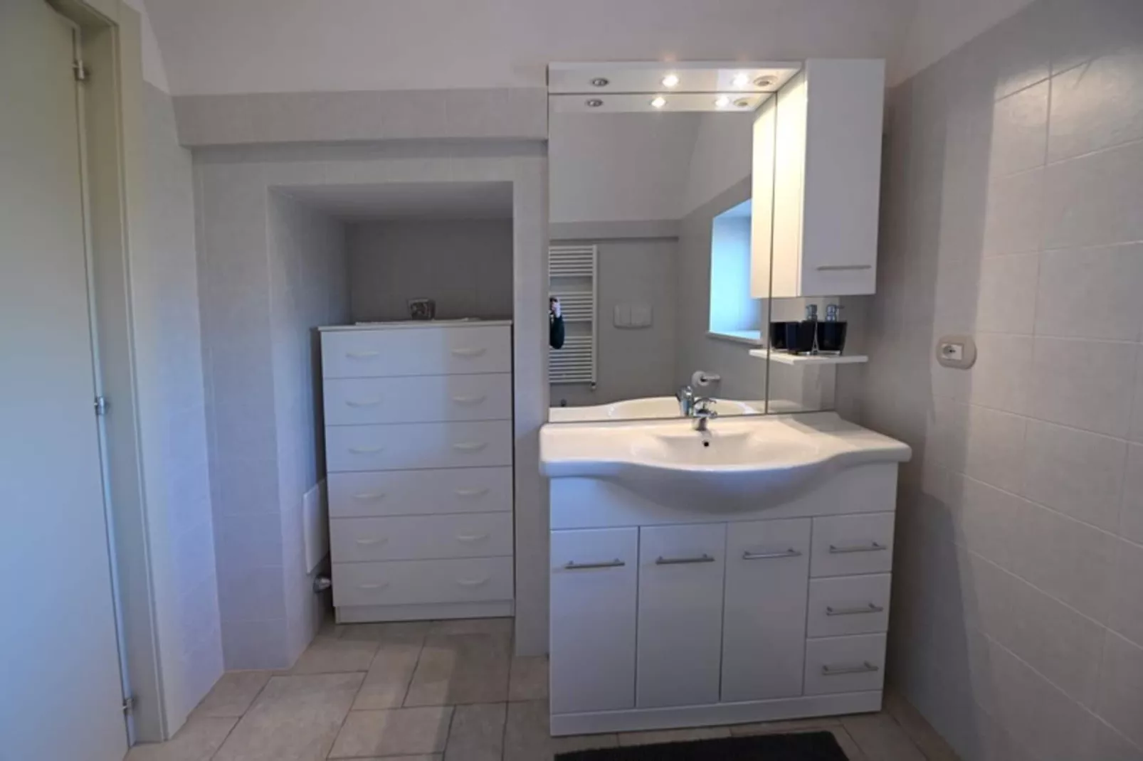 Holiday home Cisternino-Trullo Ulivo Antico-Salle de bain