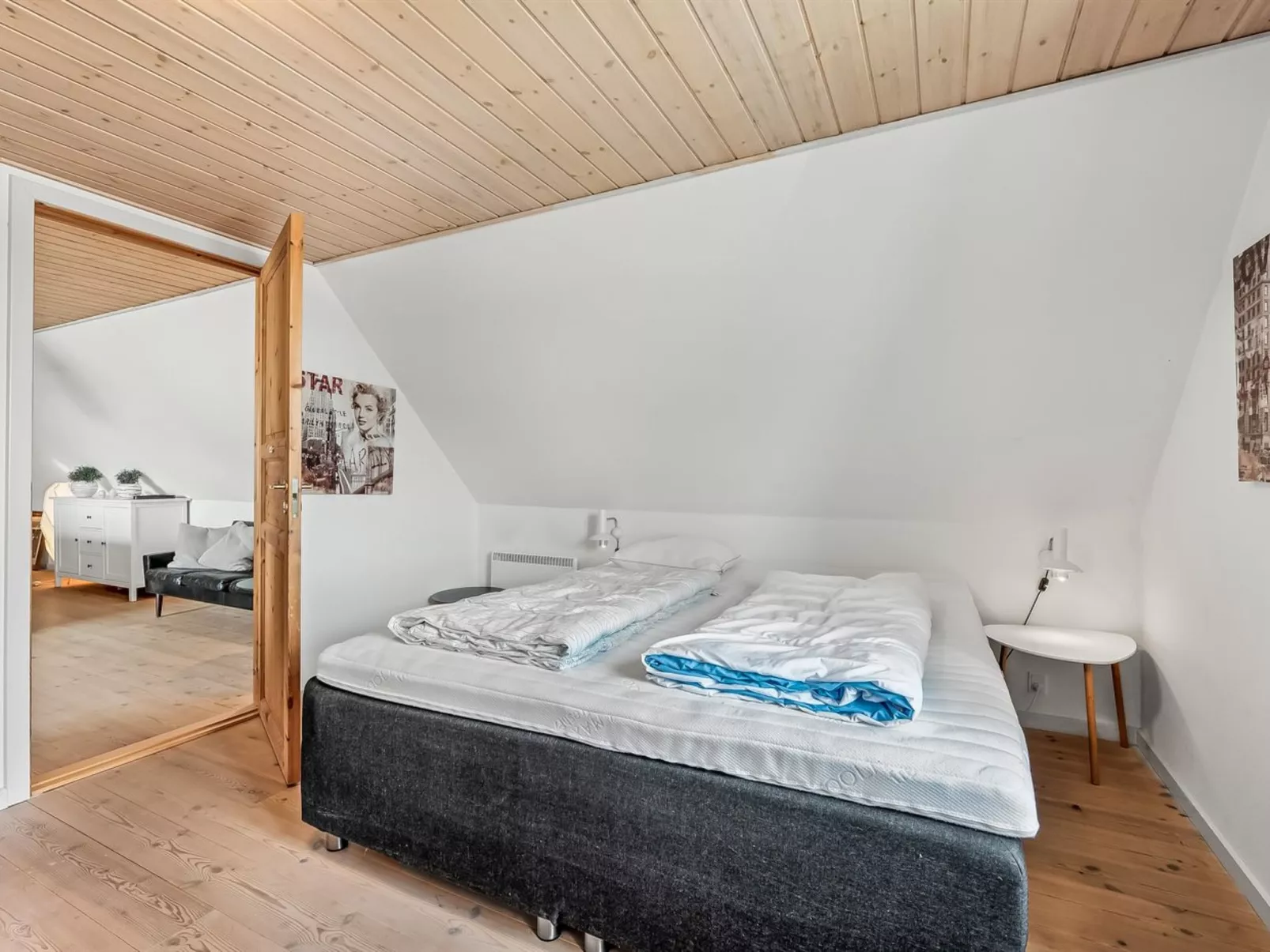 "Urte" -  from the sea-Inside