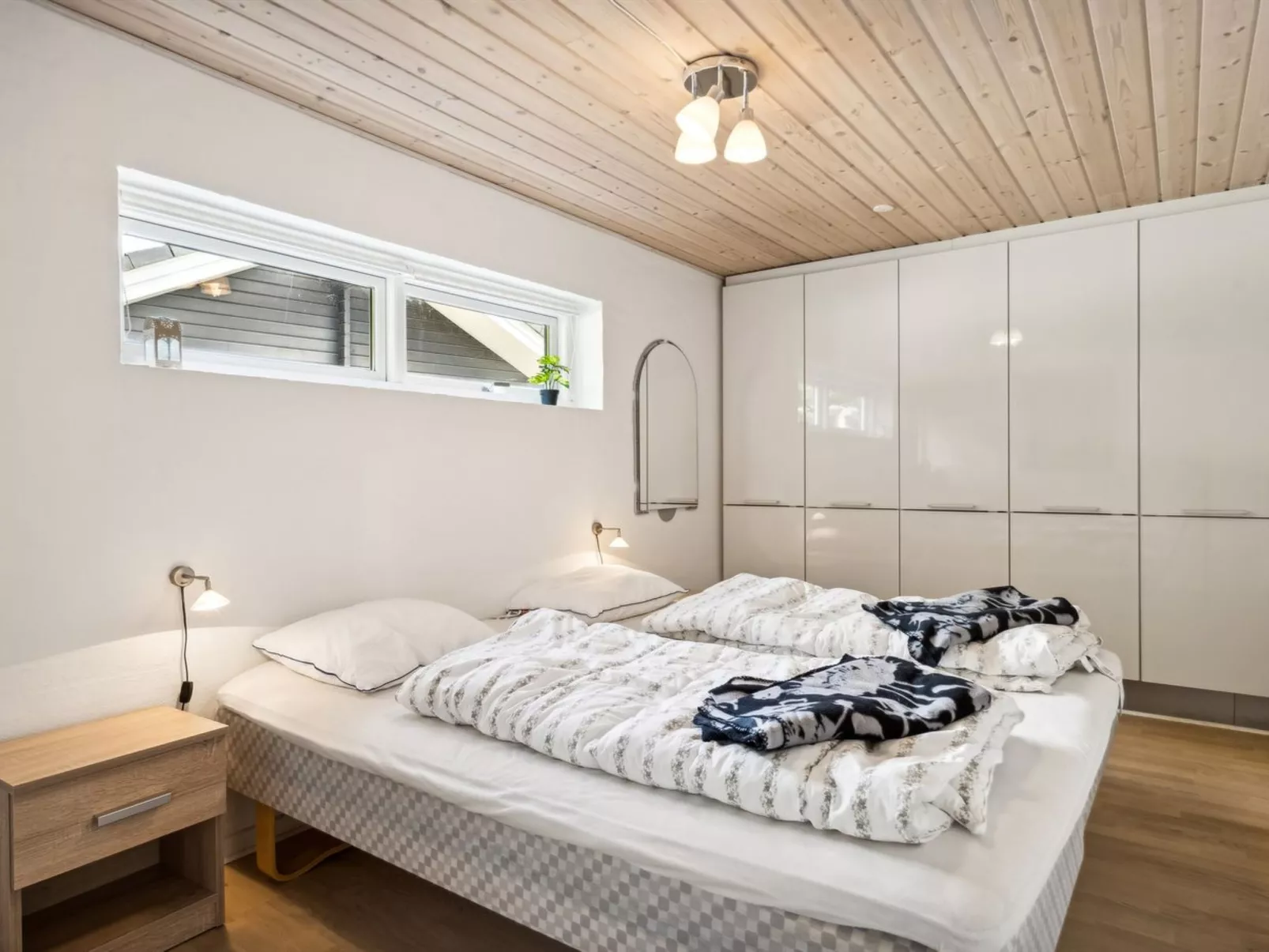 "Thorward" - 100m from the sea-Dedans