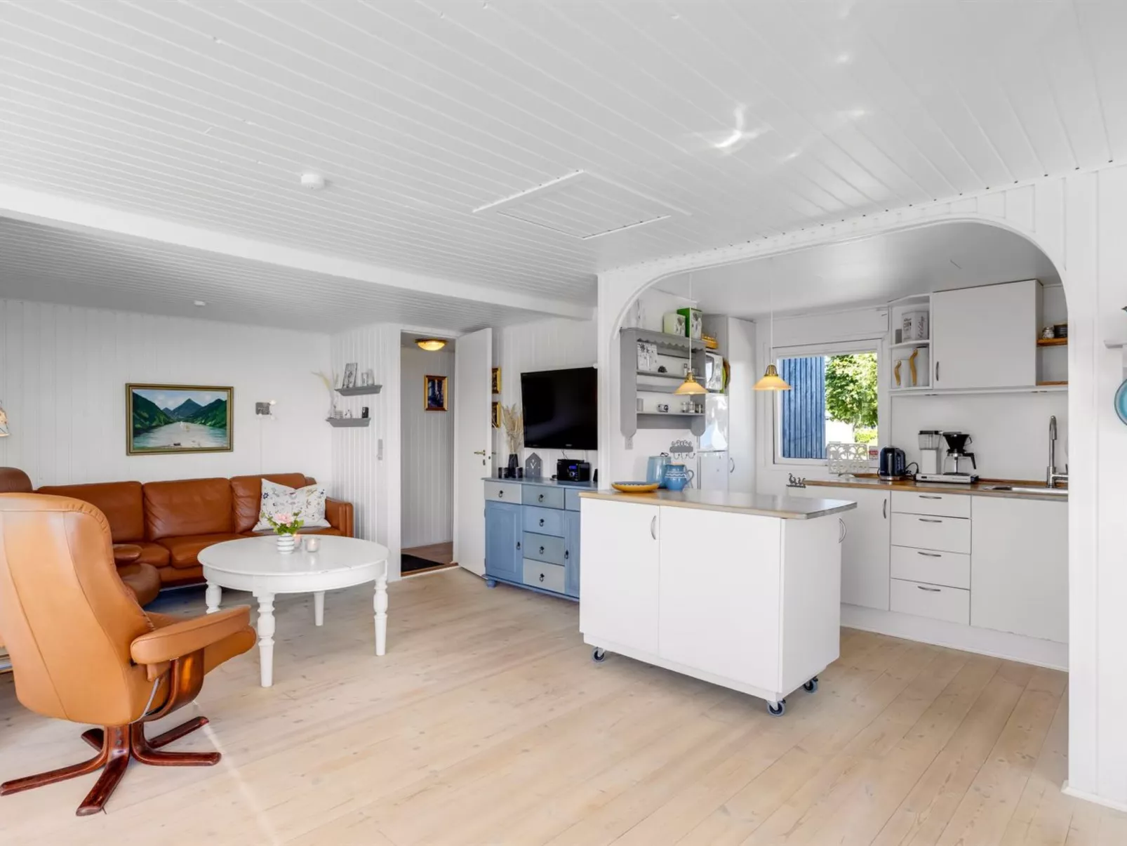 "Reima" - 50m from the sea-Inside