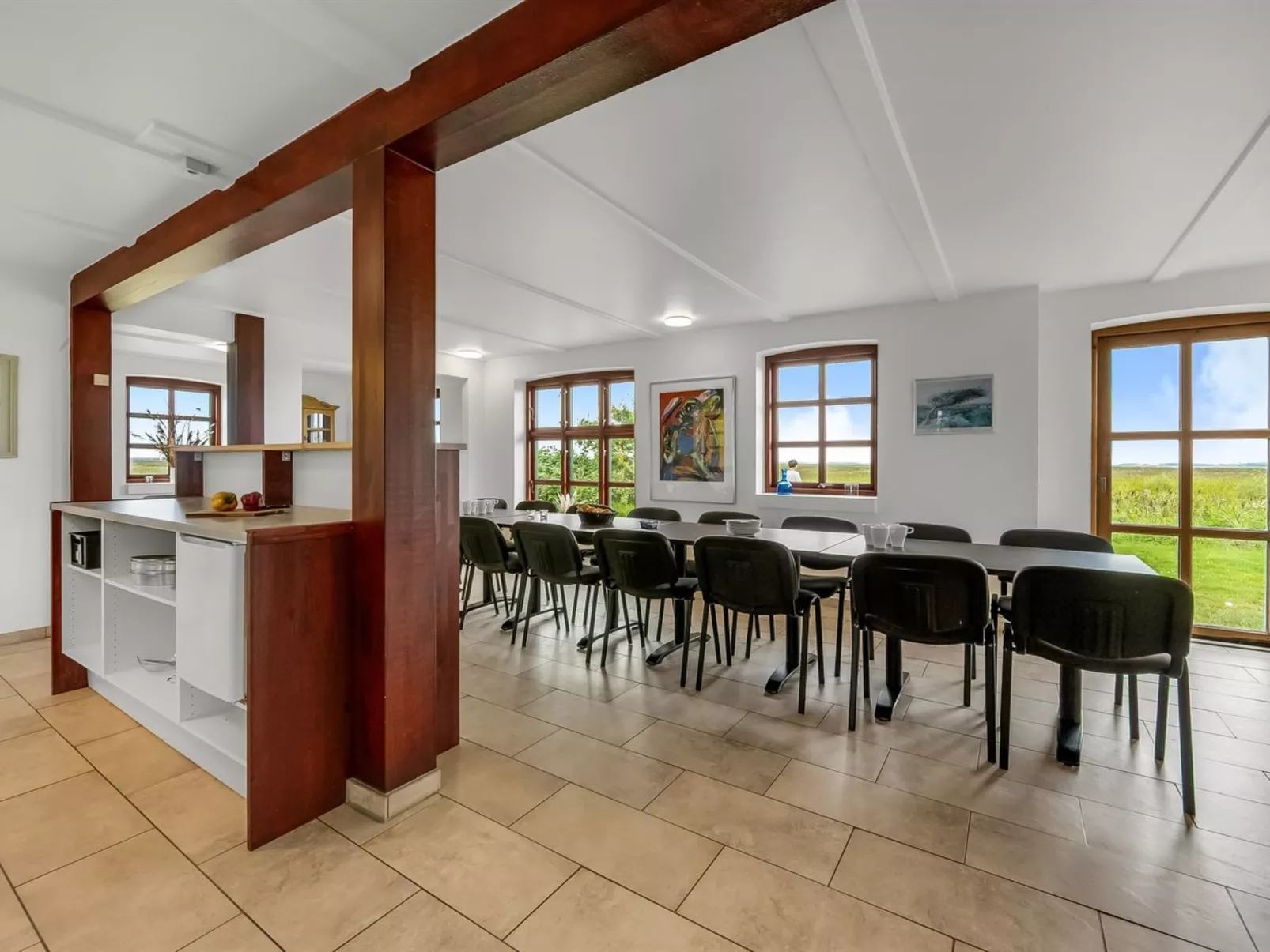 "Darleen" - 850m to the fjord-Drinnen