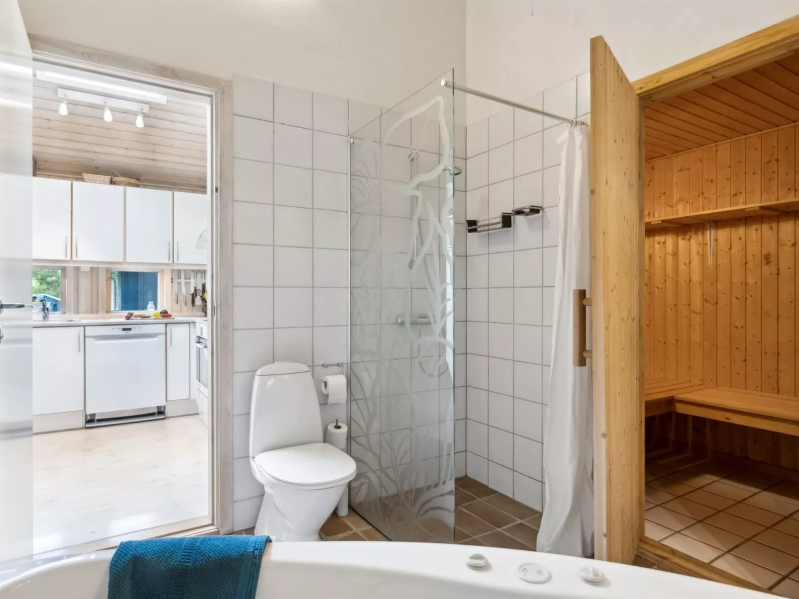 "Tyyne" - 250m from the sea-Inside