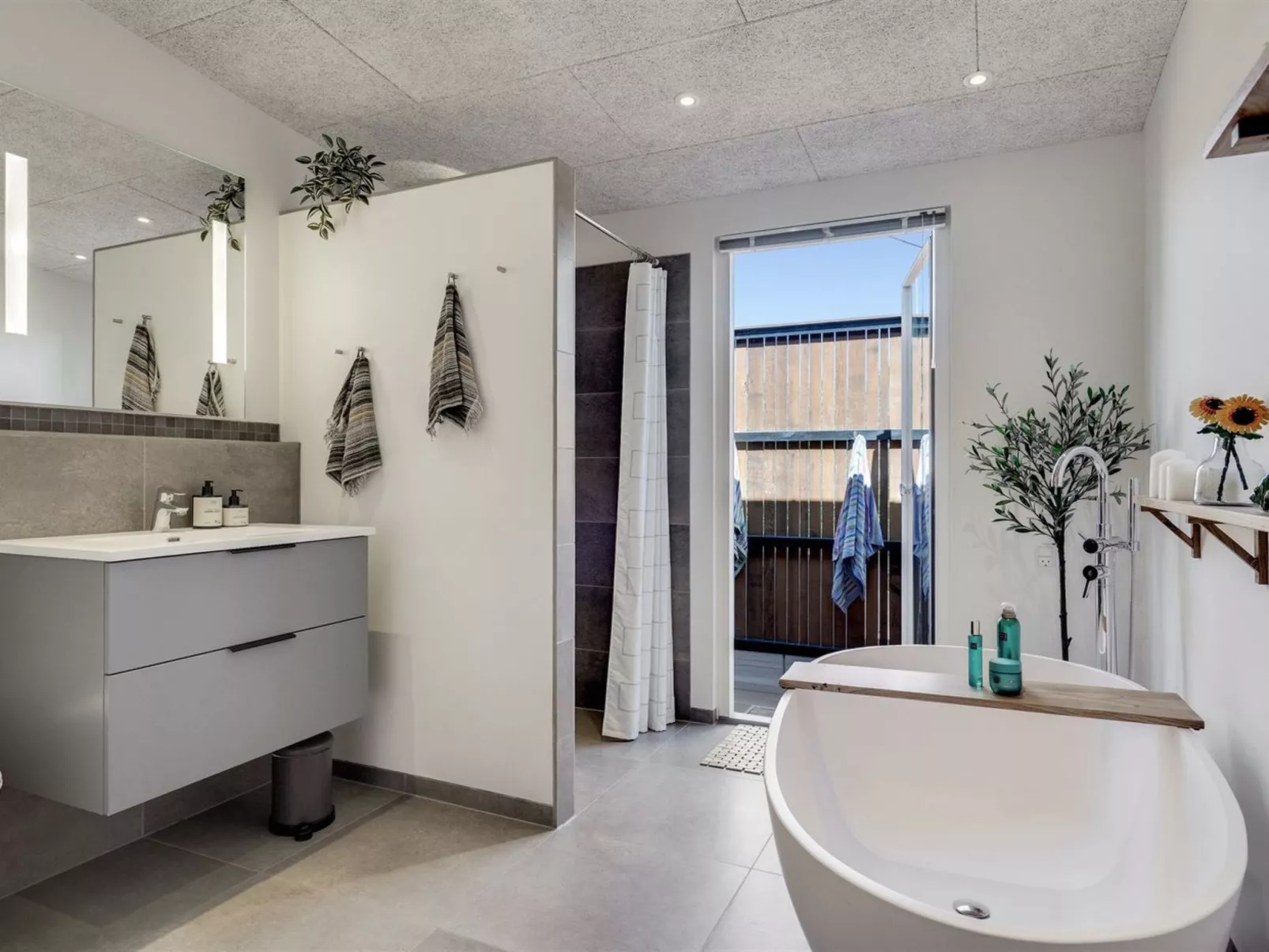 "Karitte" - 300m from the sea-Drinnen