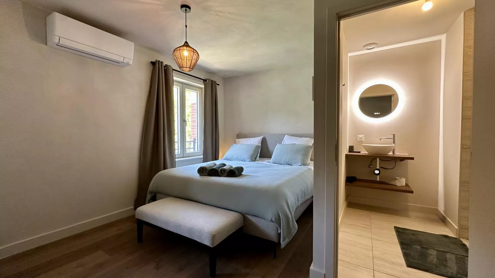 Le Moulin de Lachalade-Schlafzimmer