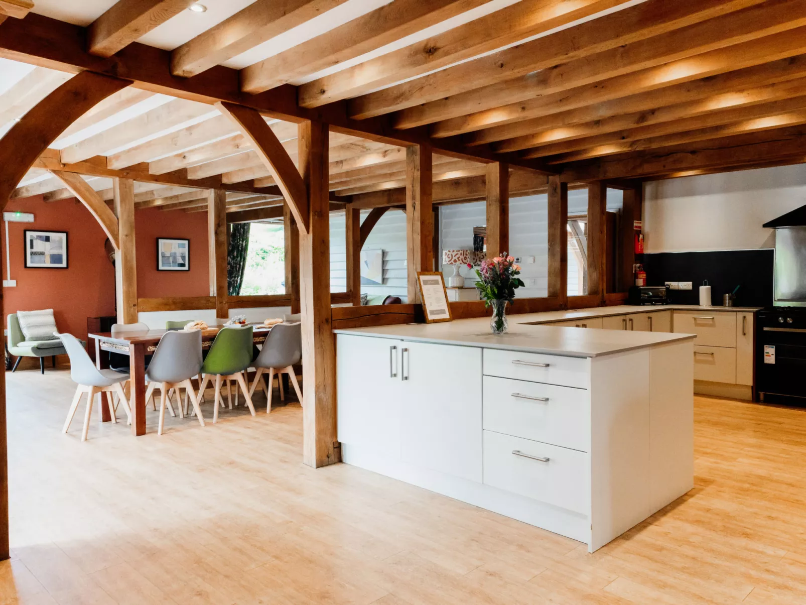 The Welsh Barn-Dedans