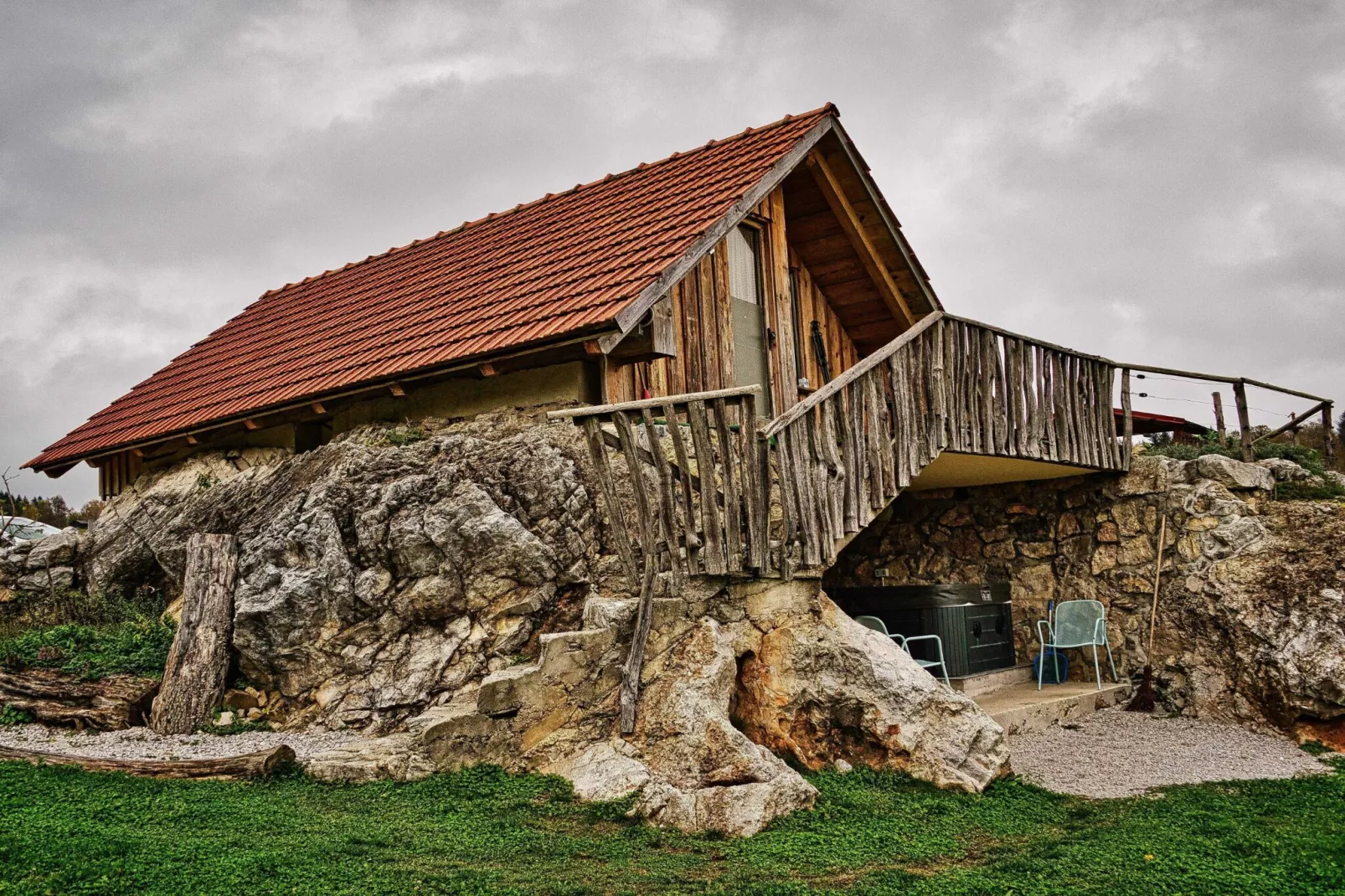 Visnja Gora Meadow Hideaway with Terrace - One Bedroom Cottage with Terrace (owner Hiška na skalci)-Im Freien