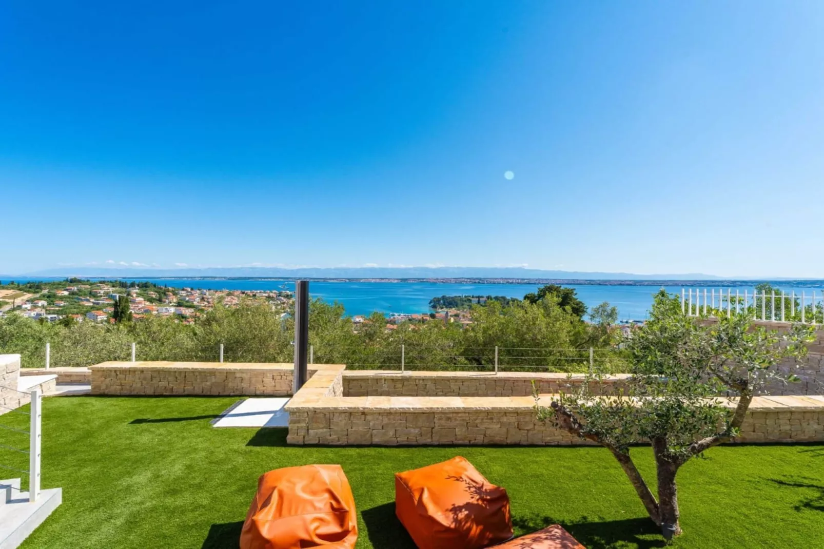 Holiday Home Good Life-Im Freien