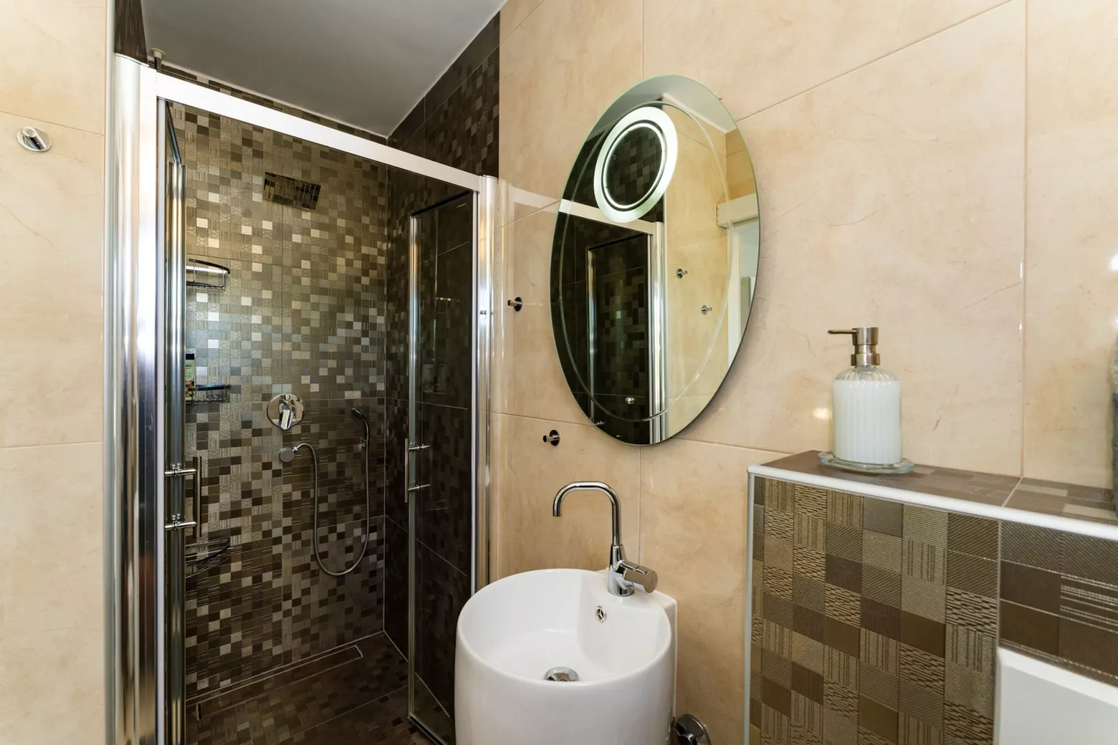 Villa Sucic with private pool-Badezimmer