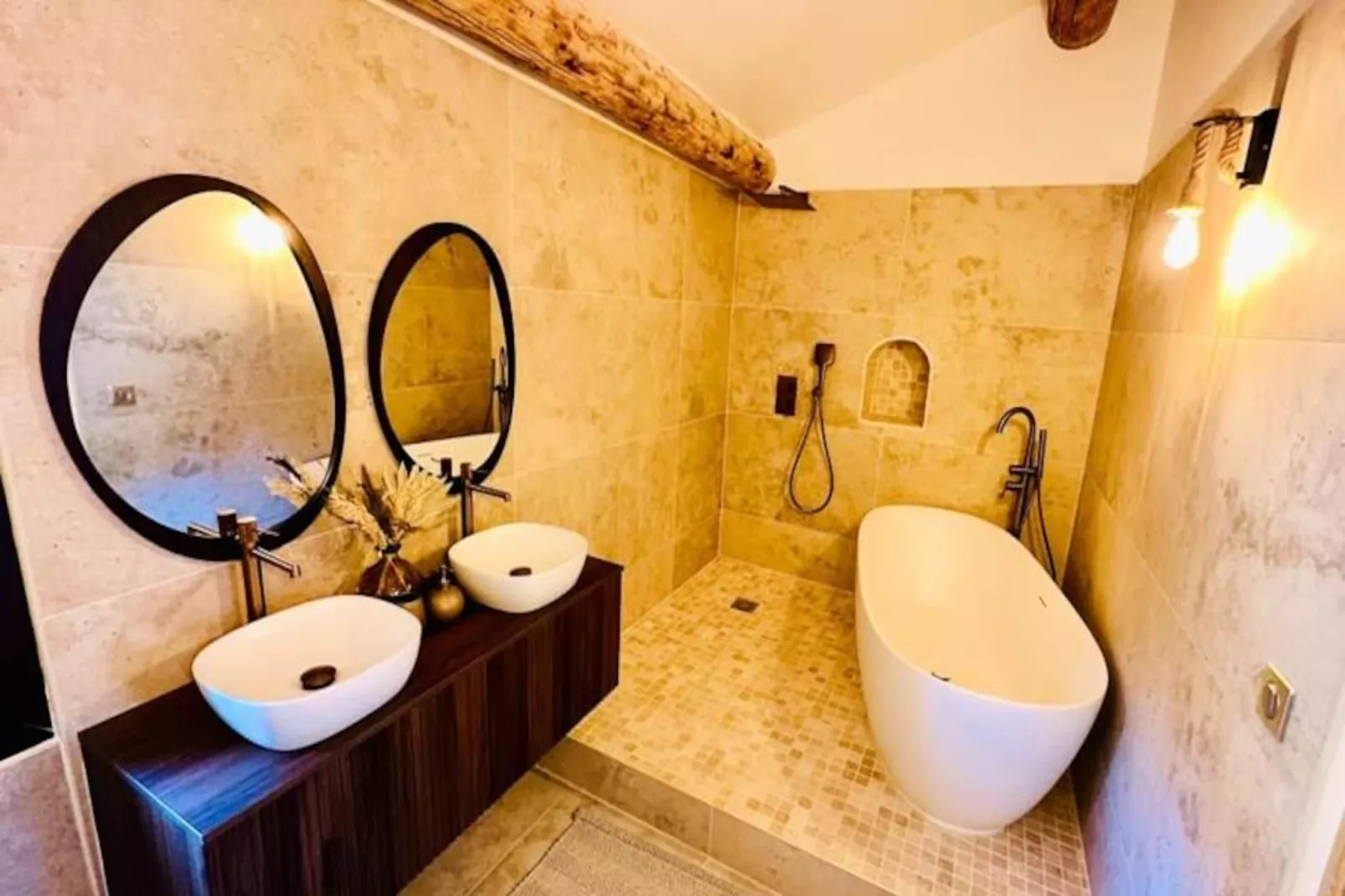 Superbe Mas Proven&ccedil;al - Piscine - Tennis - Parc-Untagged