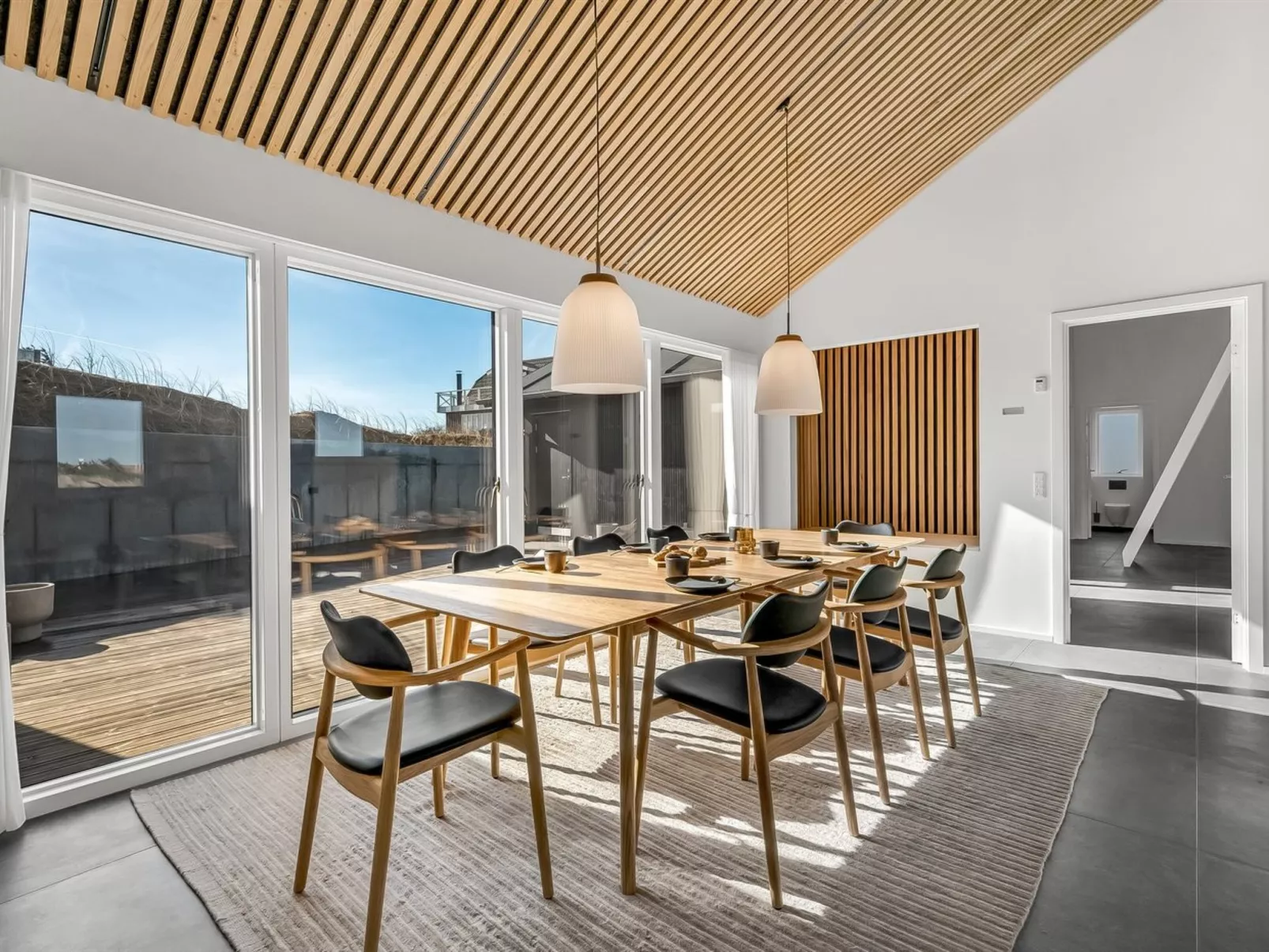 "Maximiliane" -  from the sea-Dedans