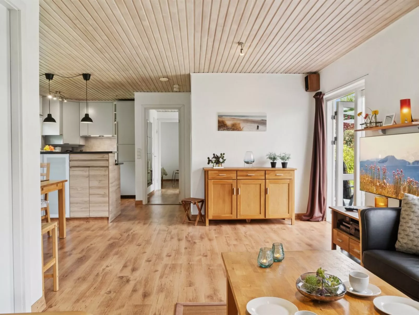 "Merit" - 800m from the sea-Drinnen