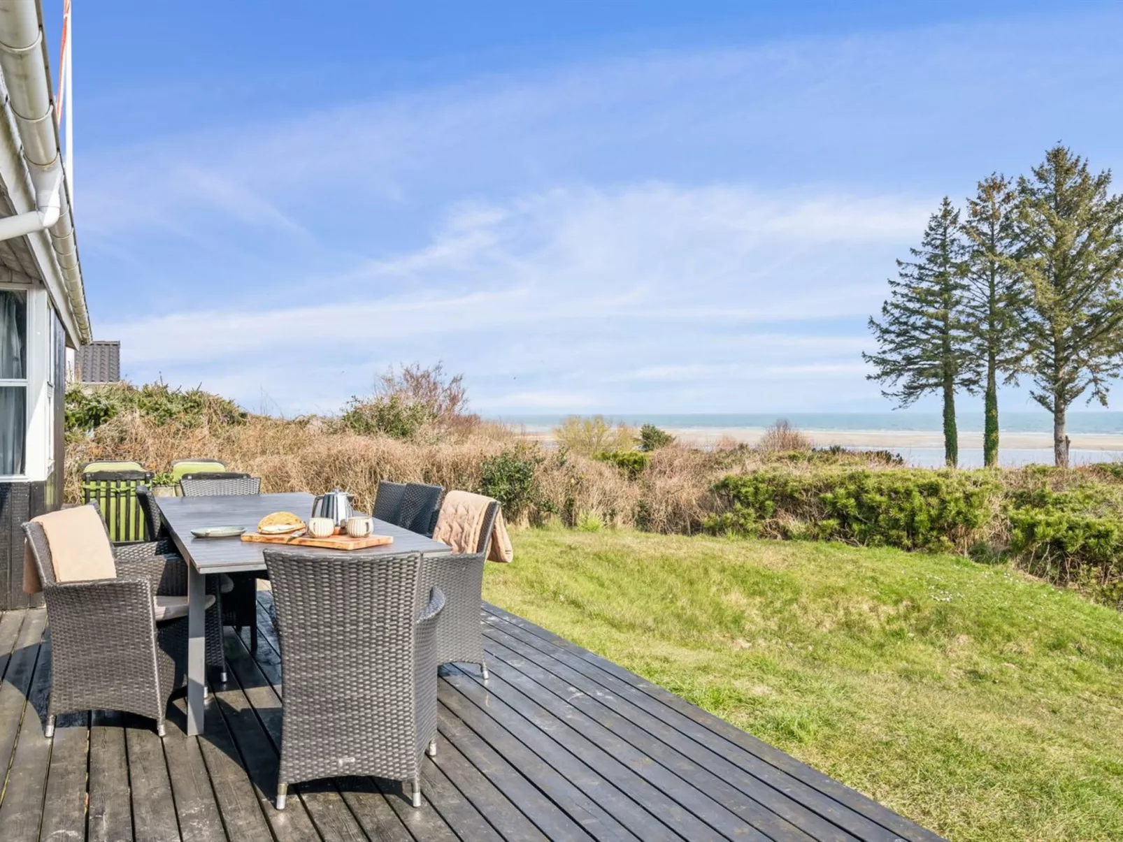 "Wrage" -  from the sea-Outside