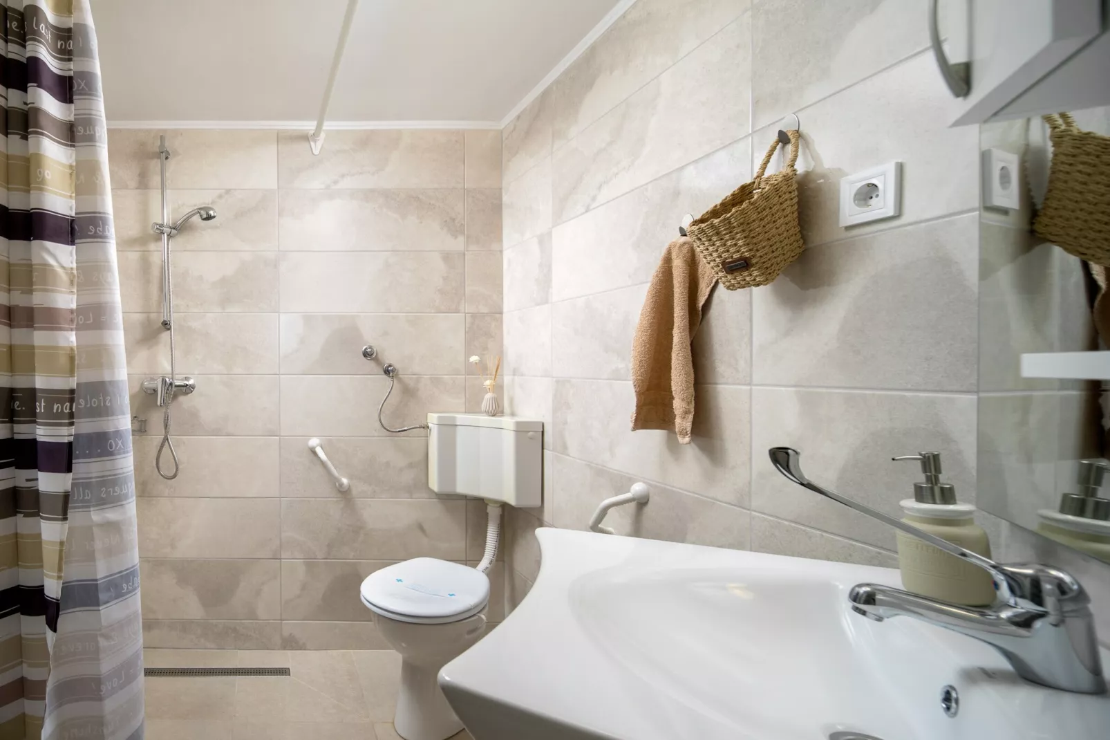 Villa Olea with private heated pool-Salle de bain