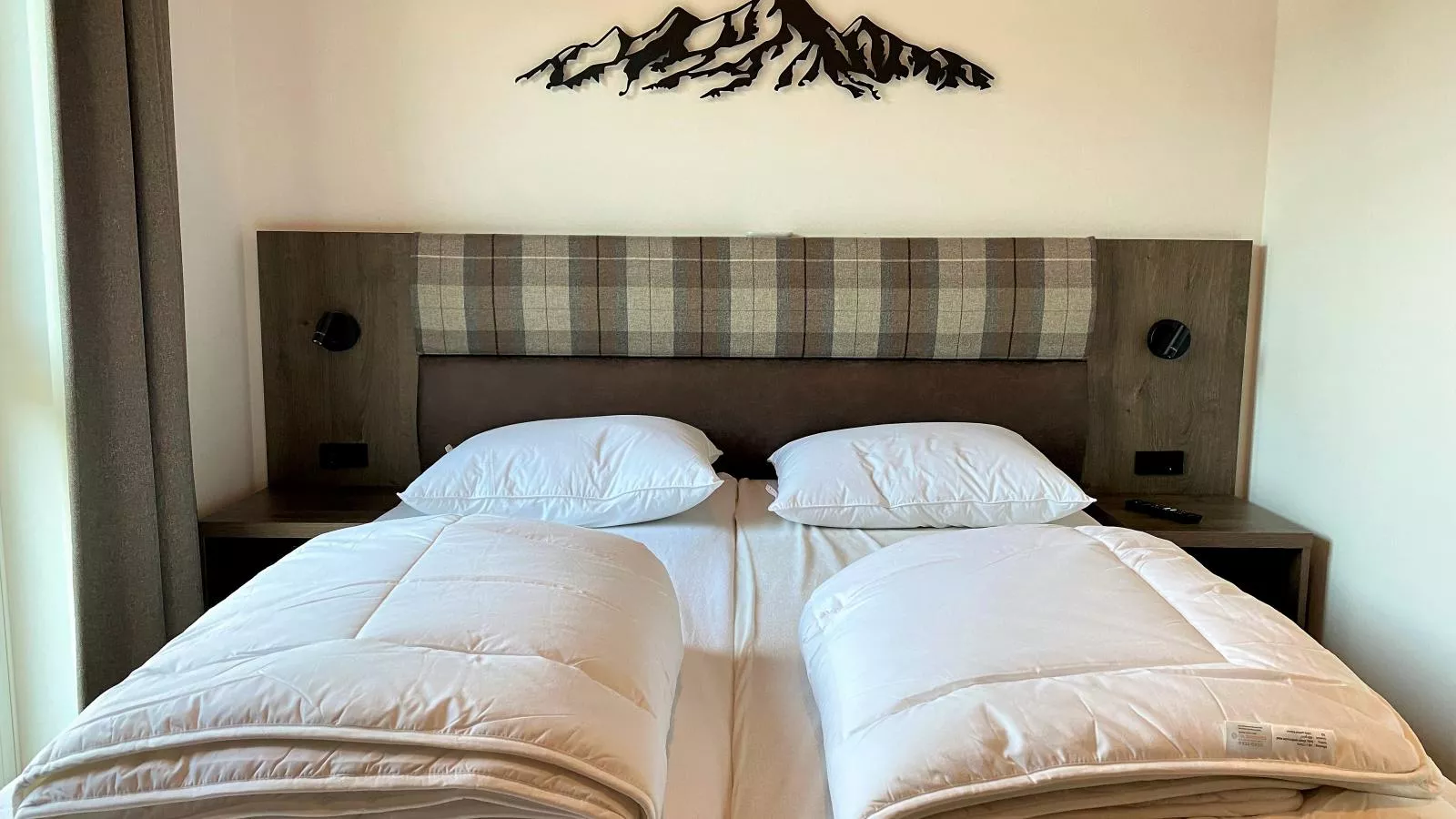 Grebenzen Lodge 1028-Bedroom