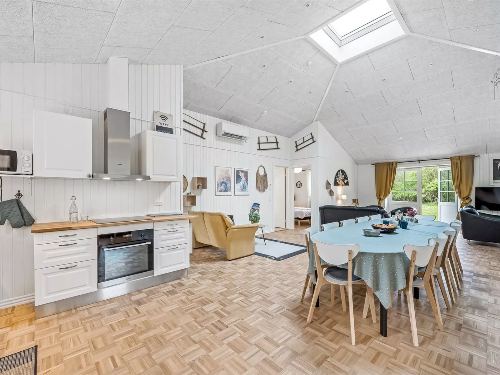 "Veijo" - 400m to the fjord-Dedans