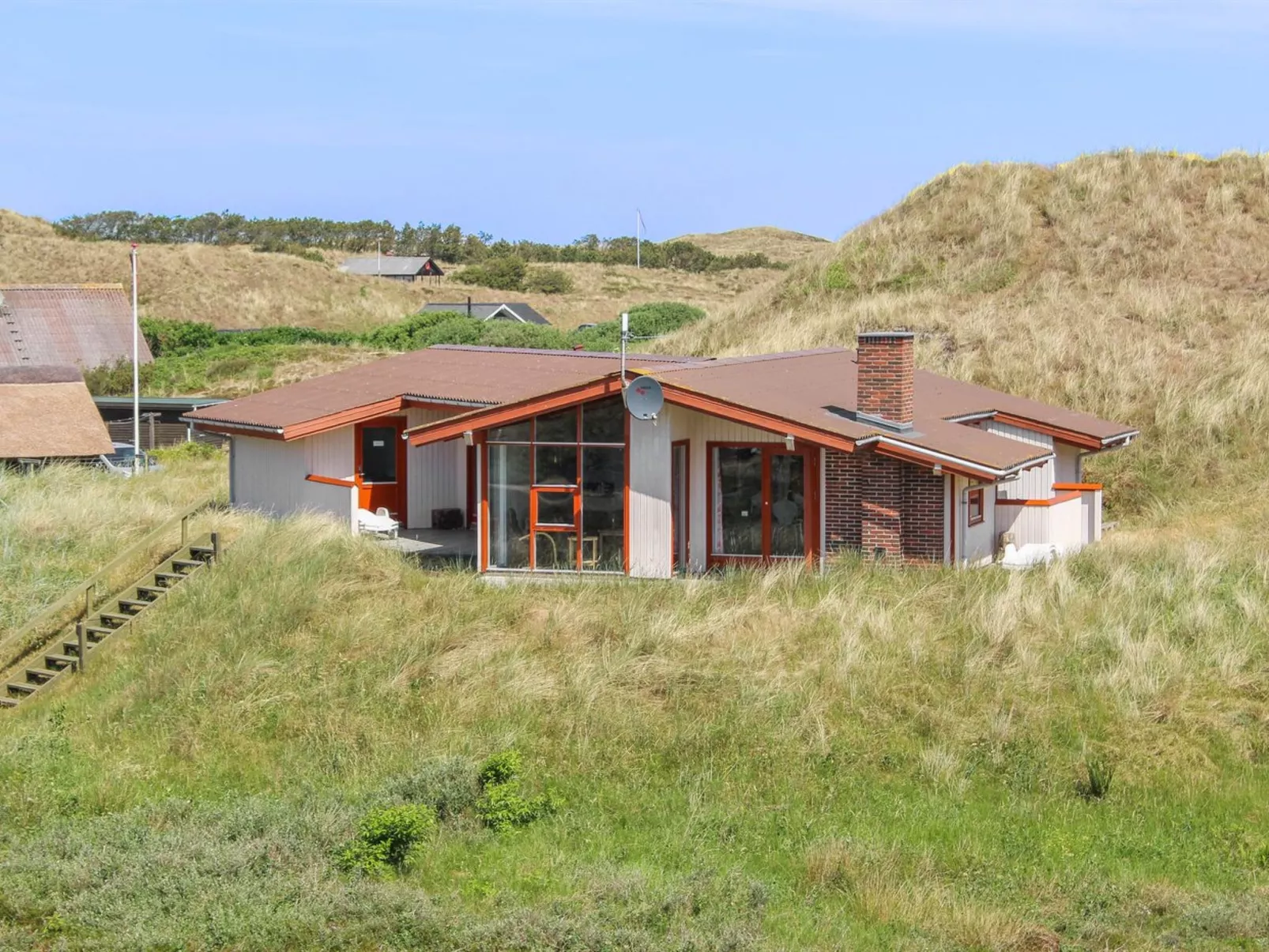 "Jorma" - 250m to the fjord-Outside