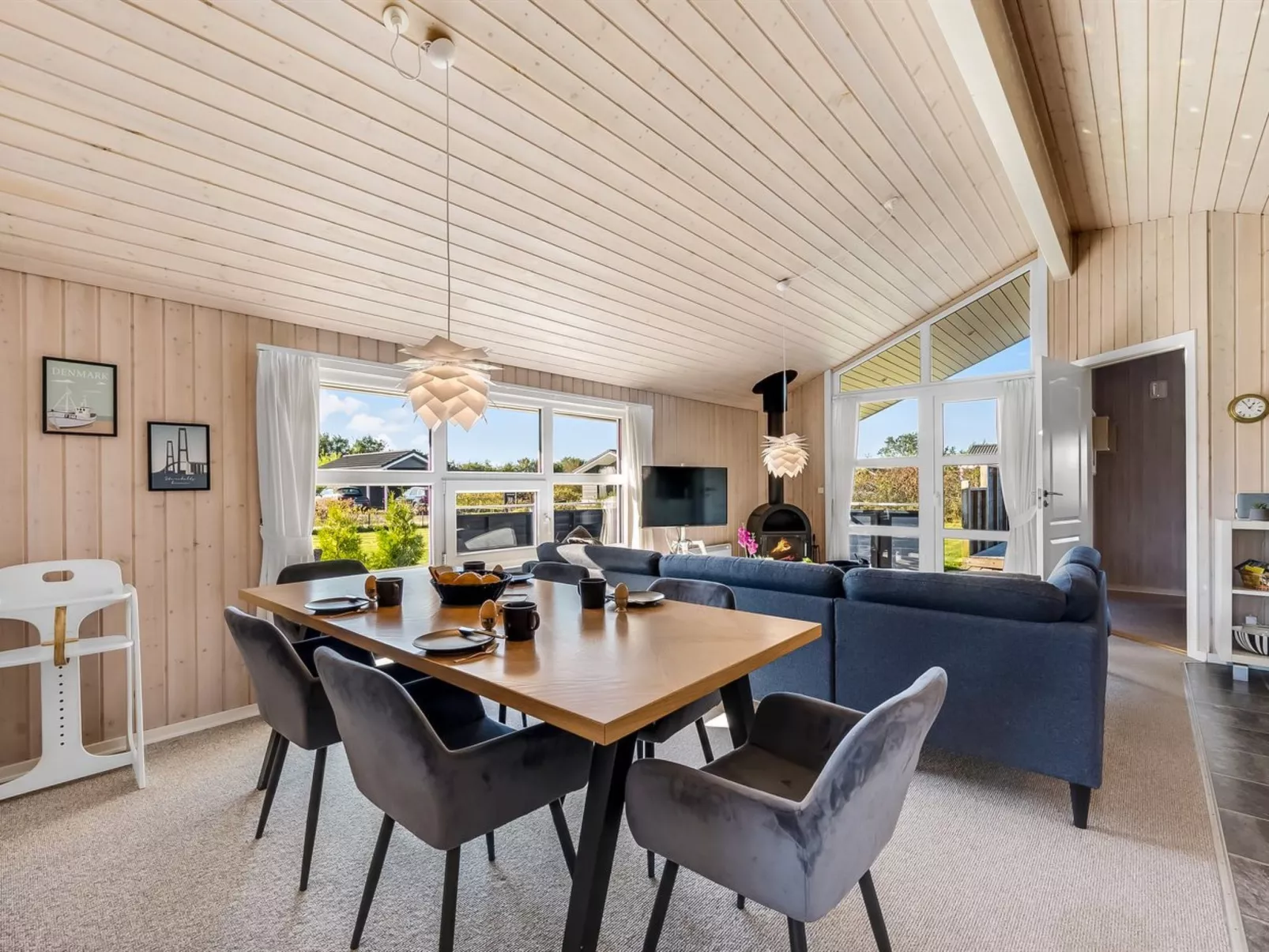 "Shalin" - 1.4km to the fjord-Dedans