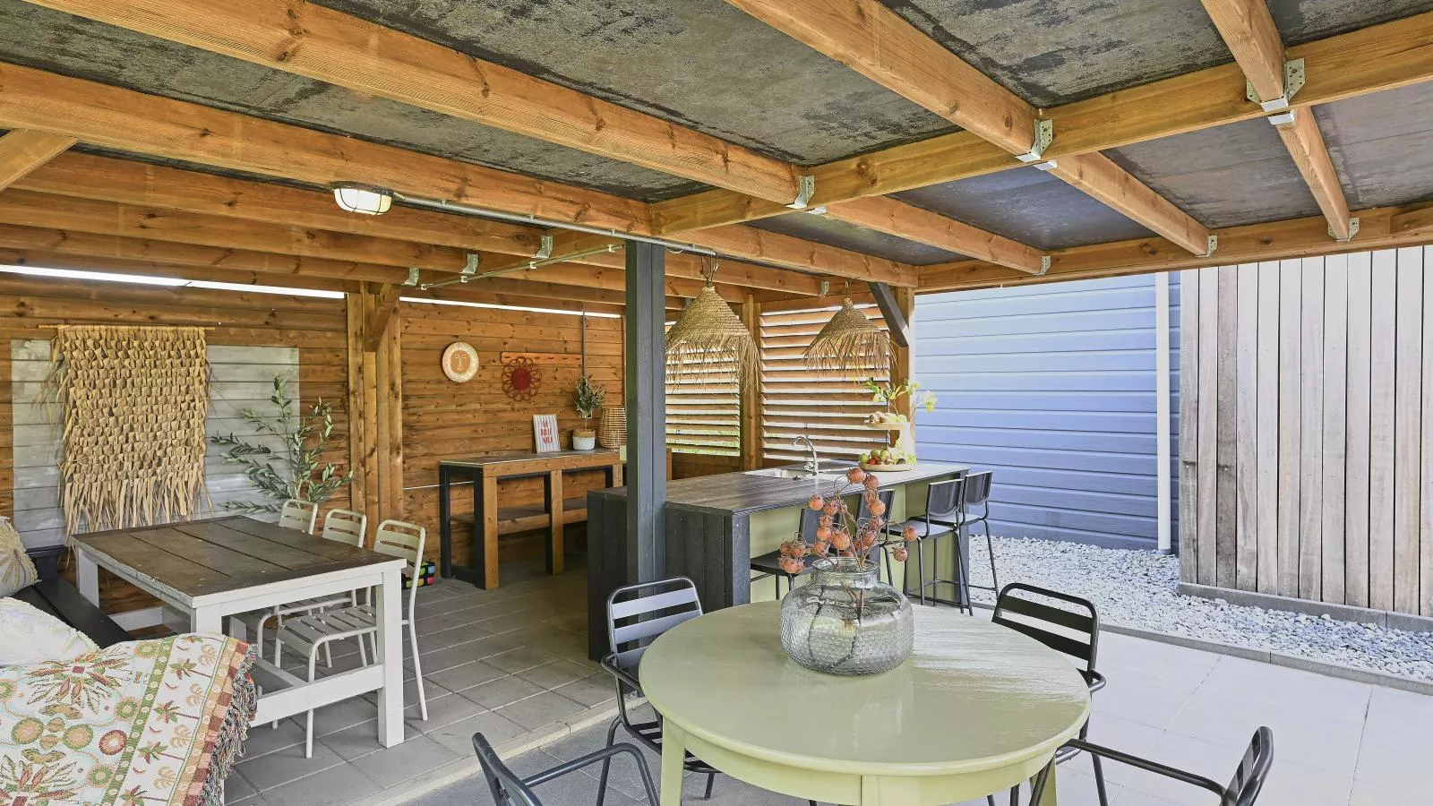 Casa Familia-Gardens in summer