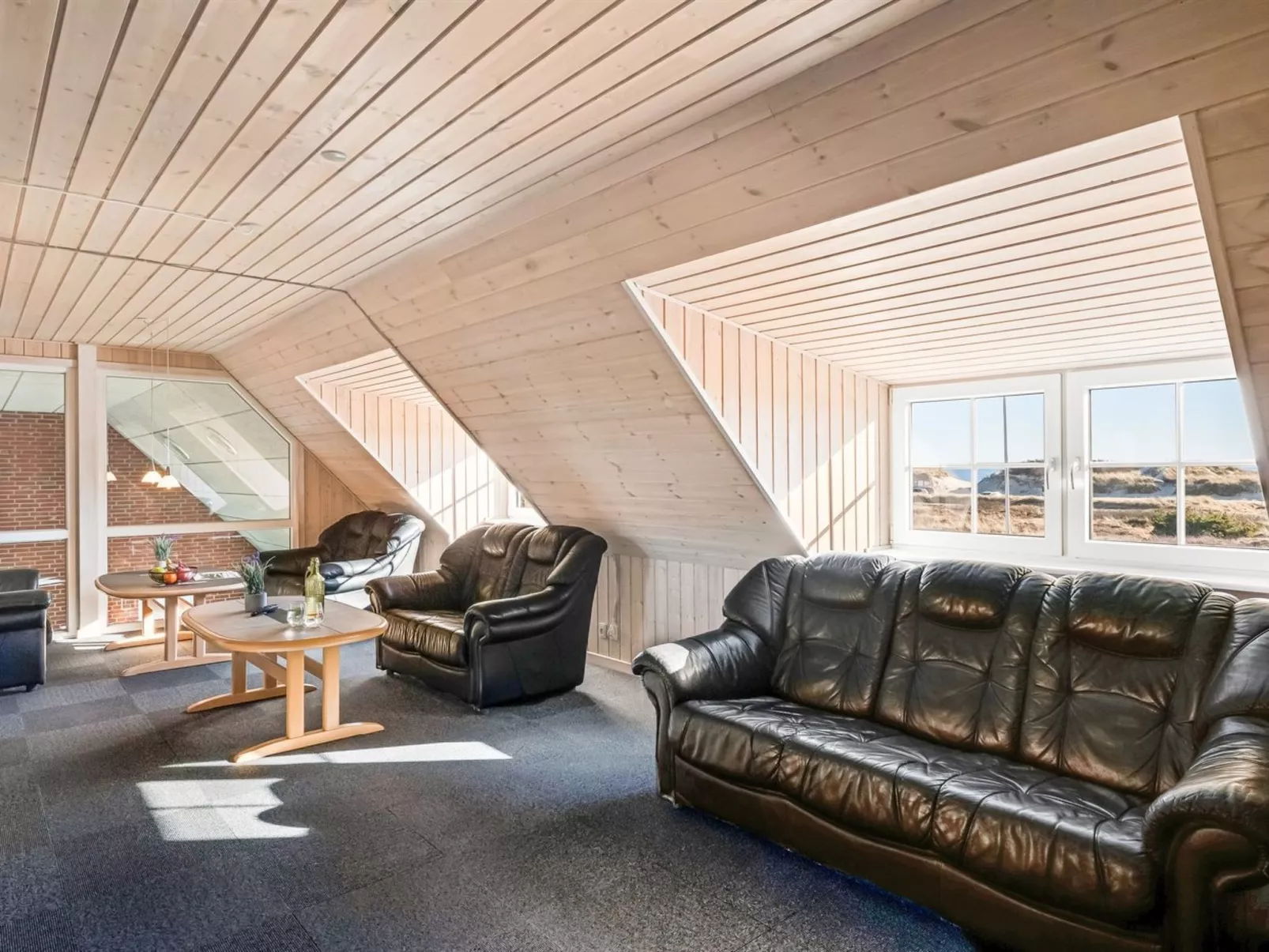 "Gytha" - 75m from the sea-Drinnen