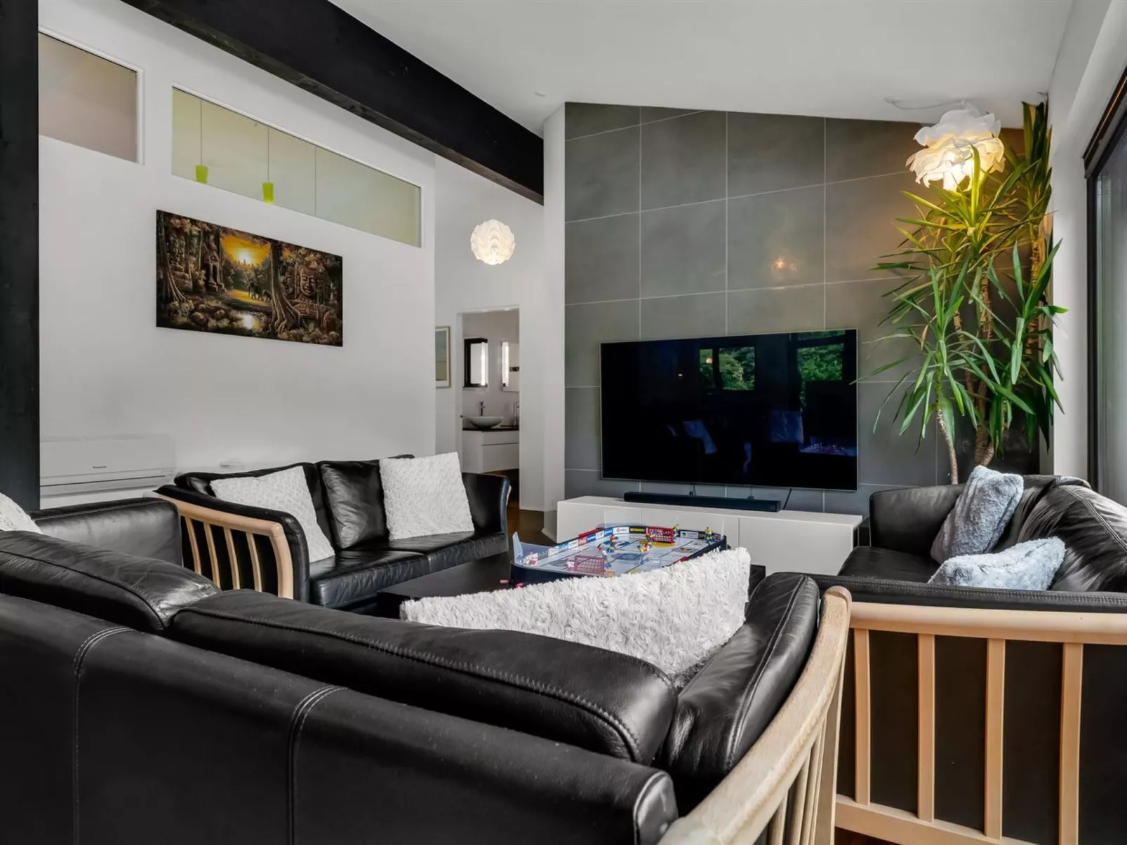 "Ejnarine" - 1.5km from the sea-Drinnen