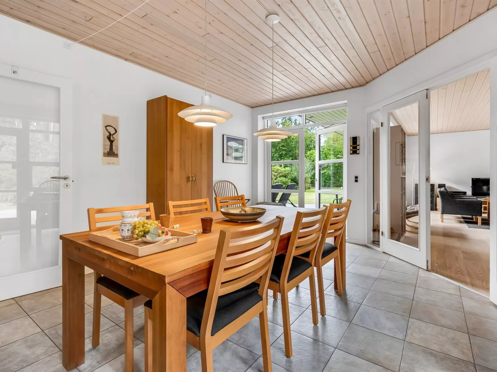 "Jyrki" - 100m from the sea-Dedans