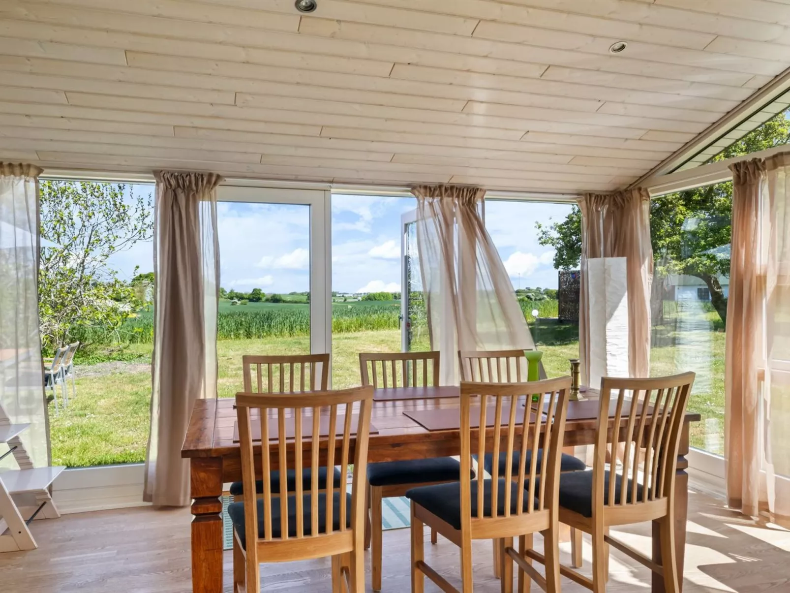 "Alisa" - 2.5km from the sea-Drinnen