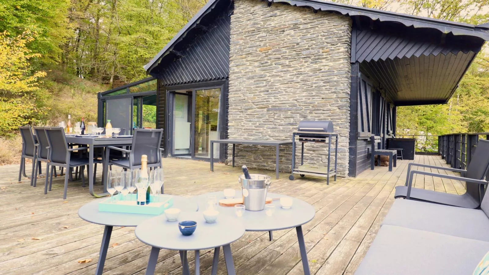 Agathe-Terrace balcony