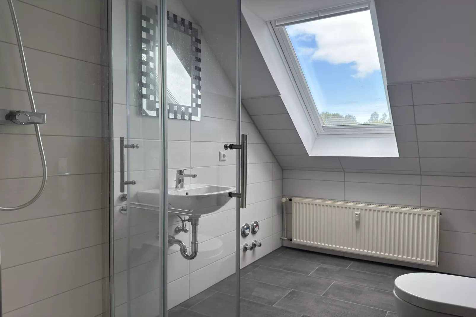 Gruppenunterkunft in Ballenstedt-Bathroom