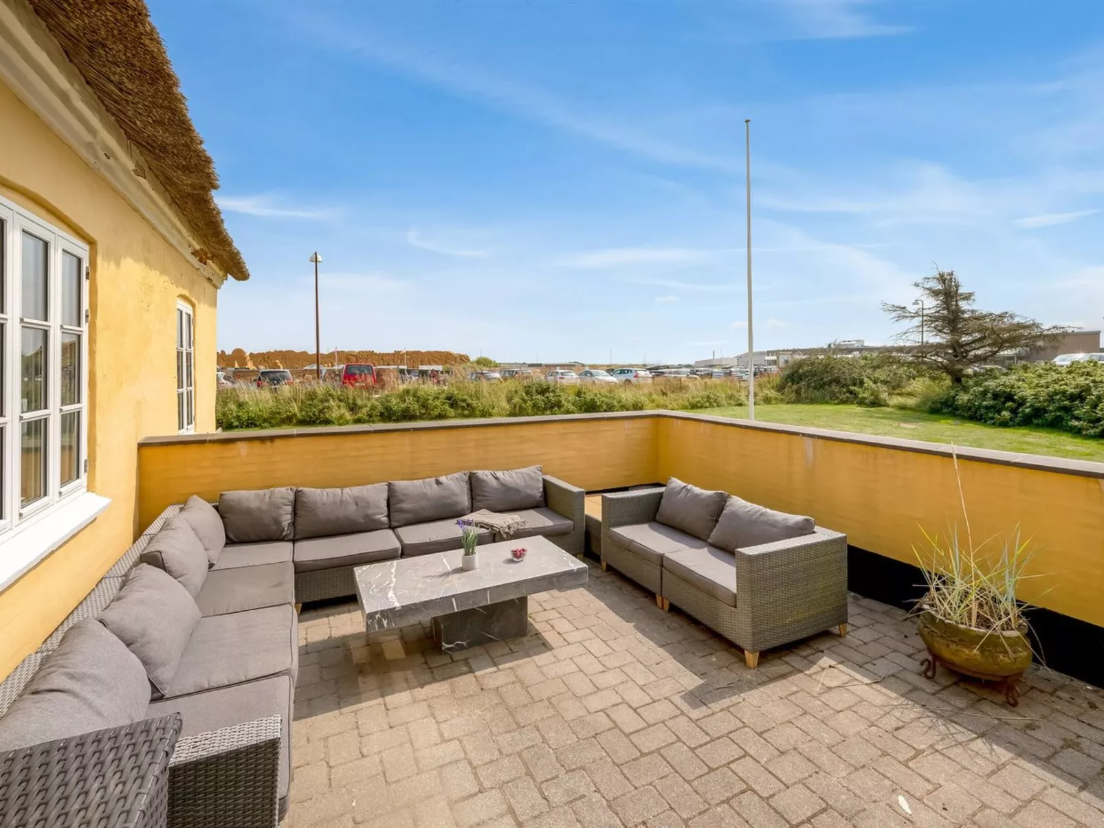 "Urte" -  from the sea-Outside