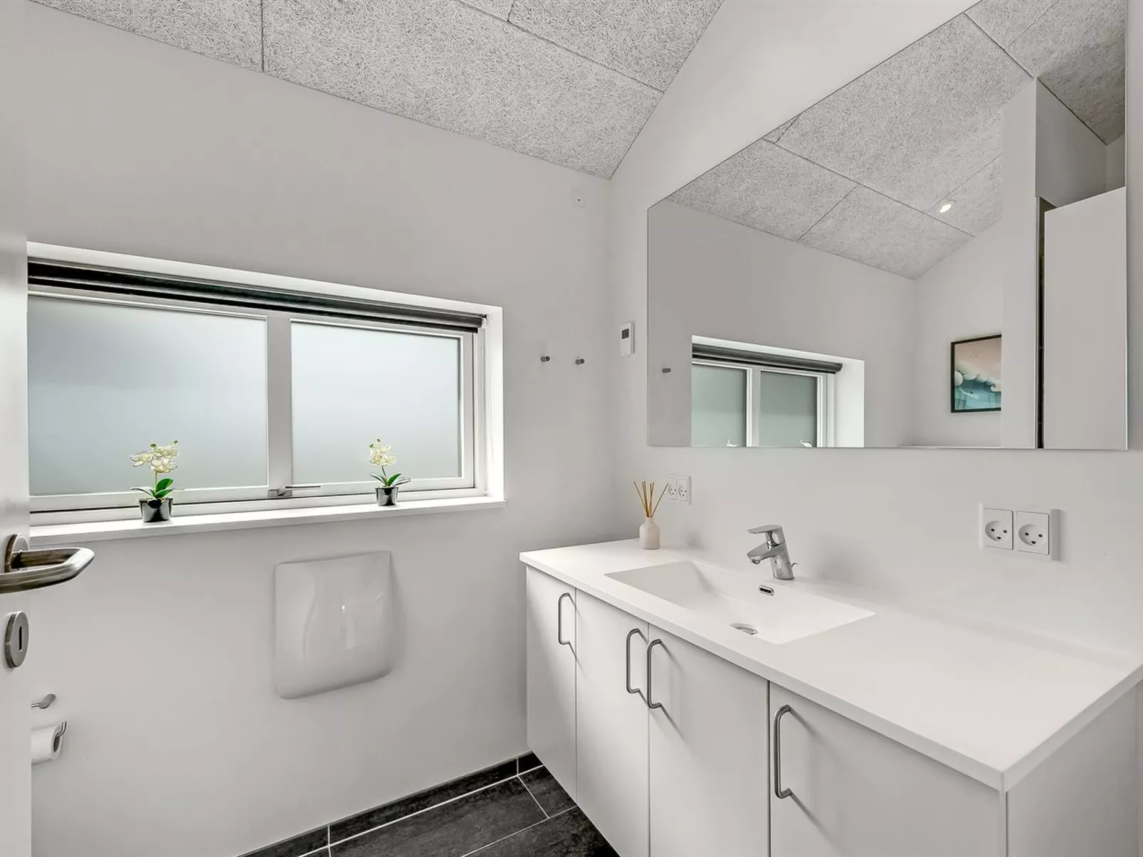 "Ennie" -  from the sea-Inside