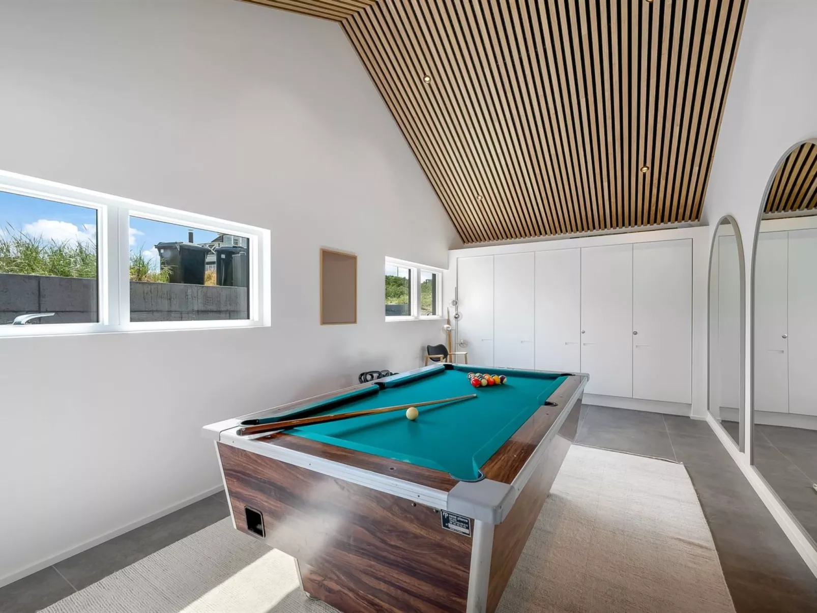 "Maximiliane" -  from the sea-Dedans