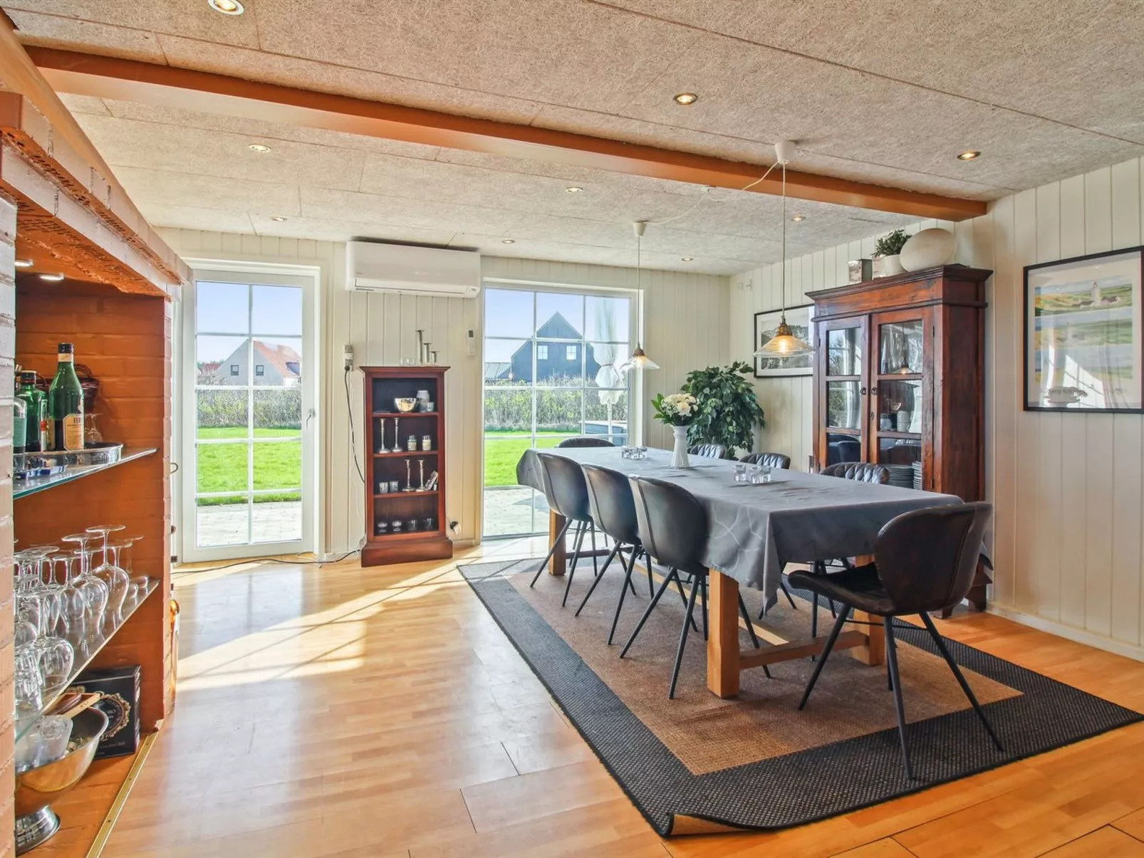 "Janakij" - 475m from the sea-Drinnen