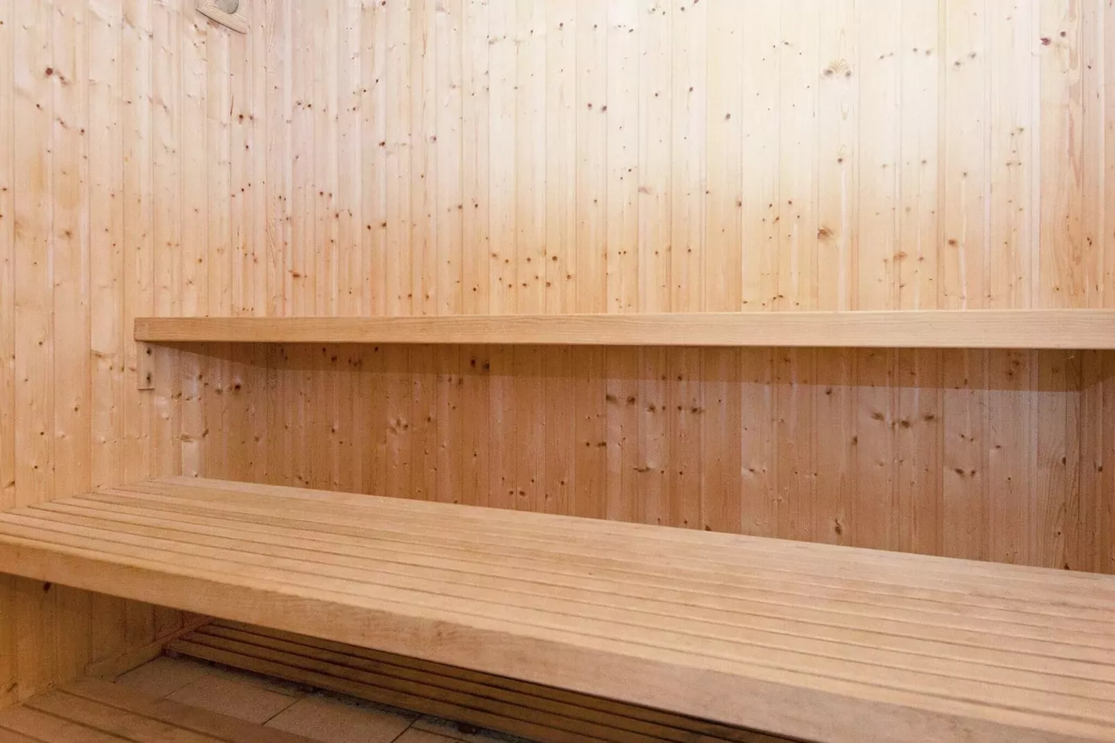 10 person holiday home in Grenaa-By Traum-Sauna