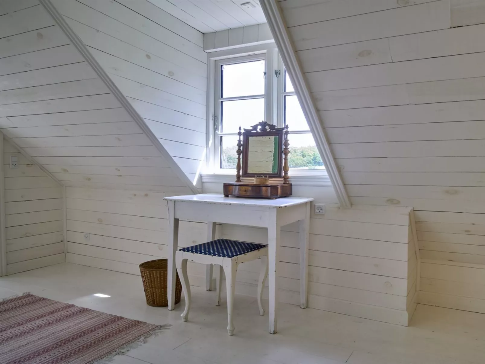 "Merrit" - 250m from the sea-Inside