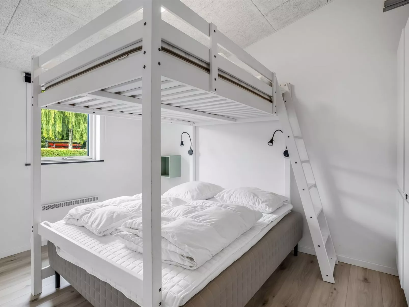 "Fin" - 150m from the sea-Dedans