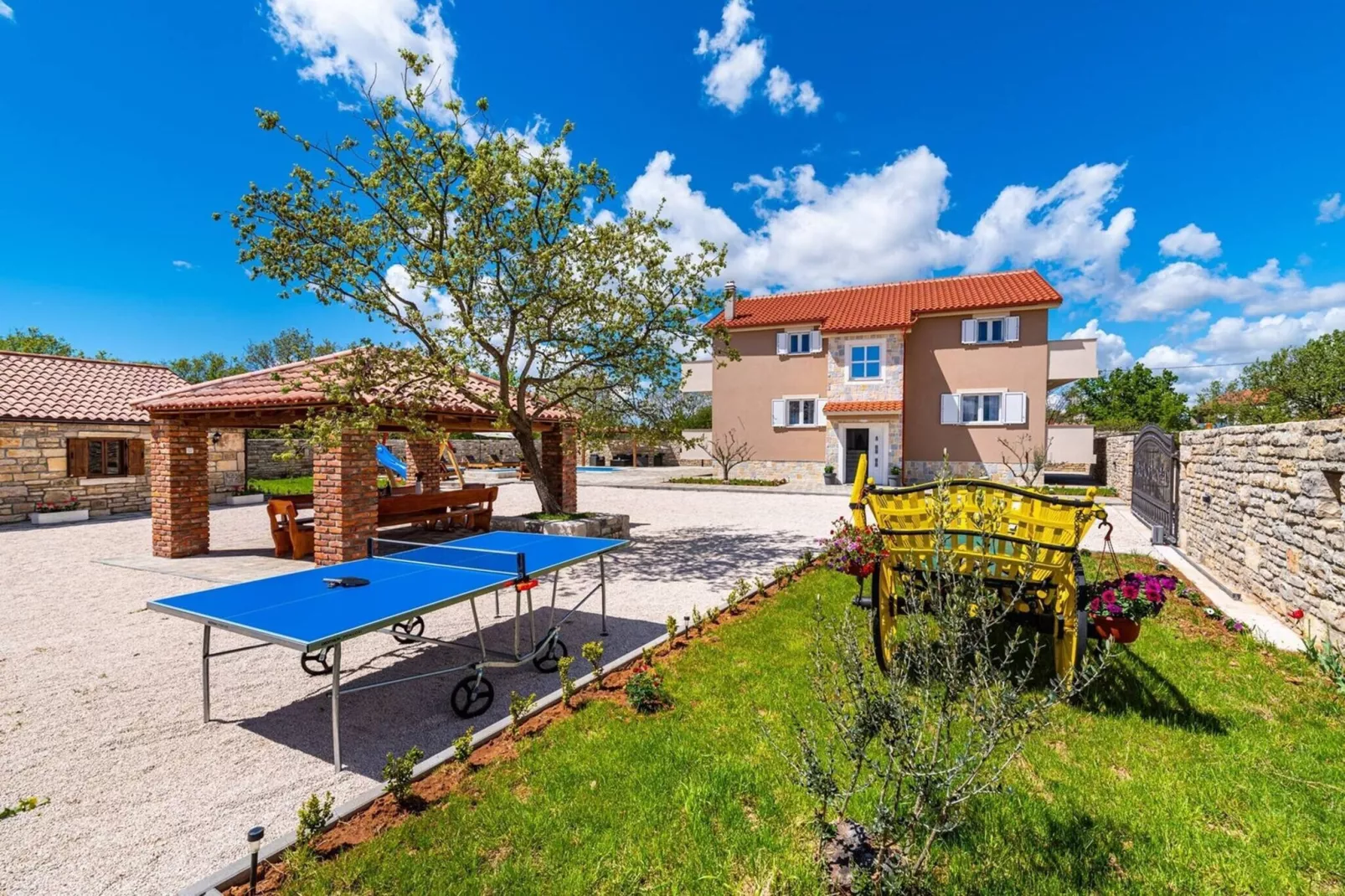 Luxury Villa Escape-Facilities