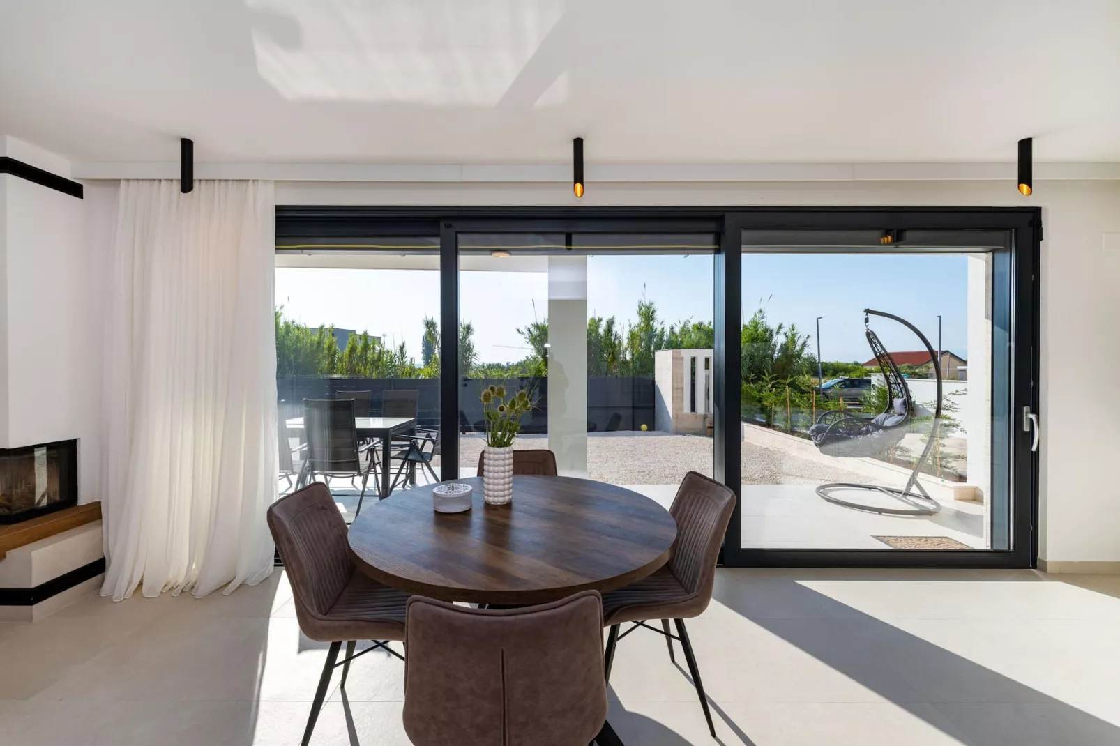 Beach apartment LaMag-Salle à manger