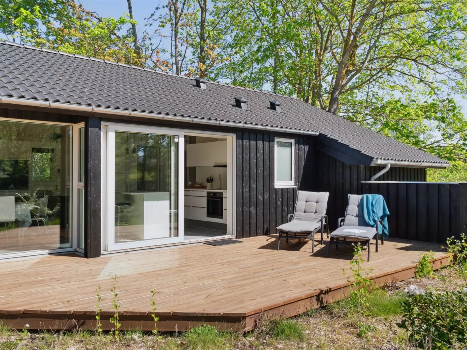 "Thora" - 800m from the sea-Outside