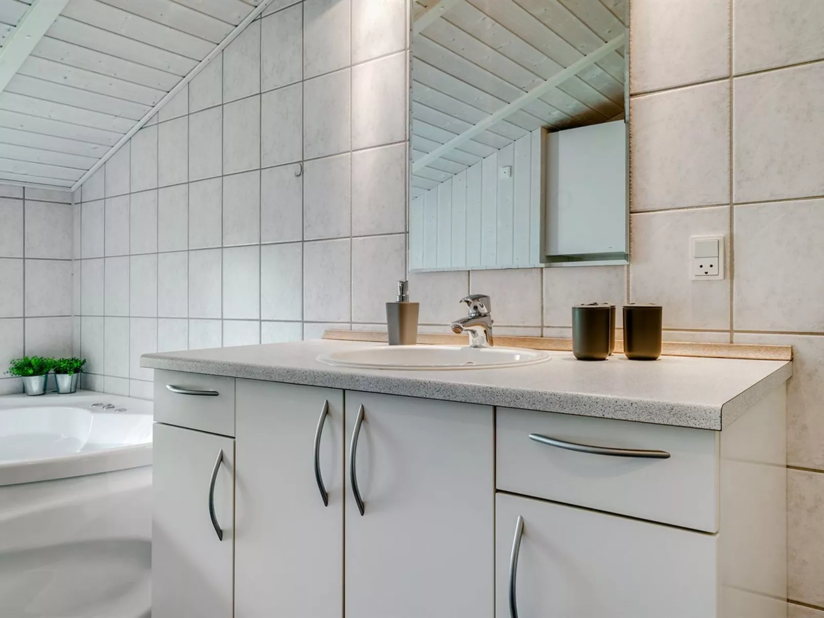 "Gustava" - 700m from the sea-Inside