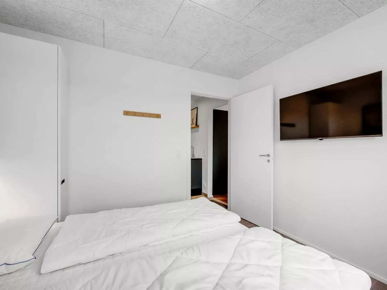 "Dreng" - 300m from the sea-Inside