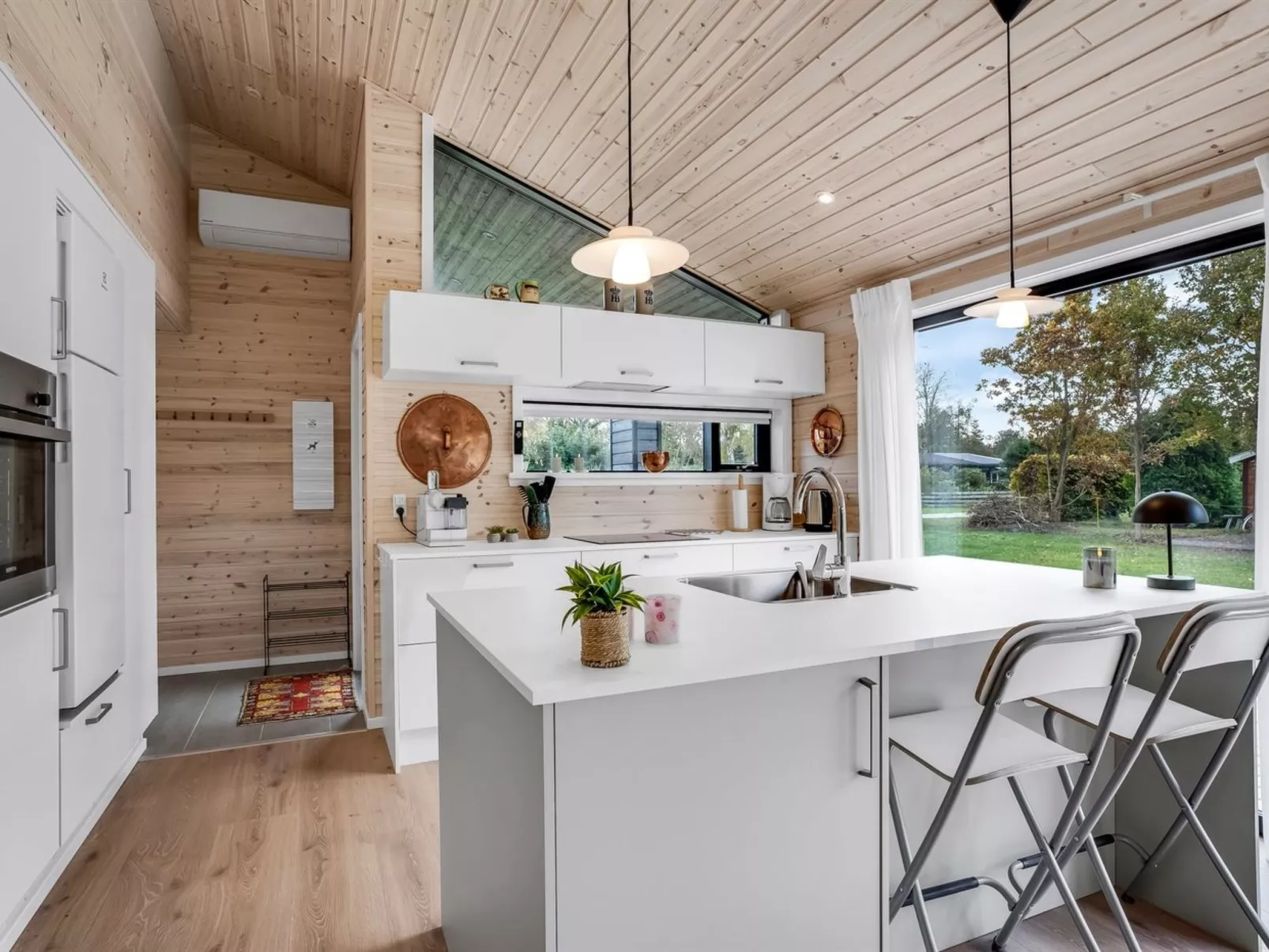 "Aruna" - 550m from the sea-Inside