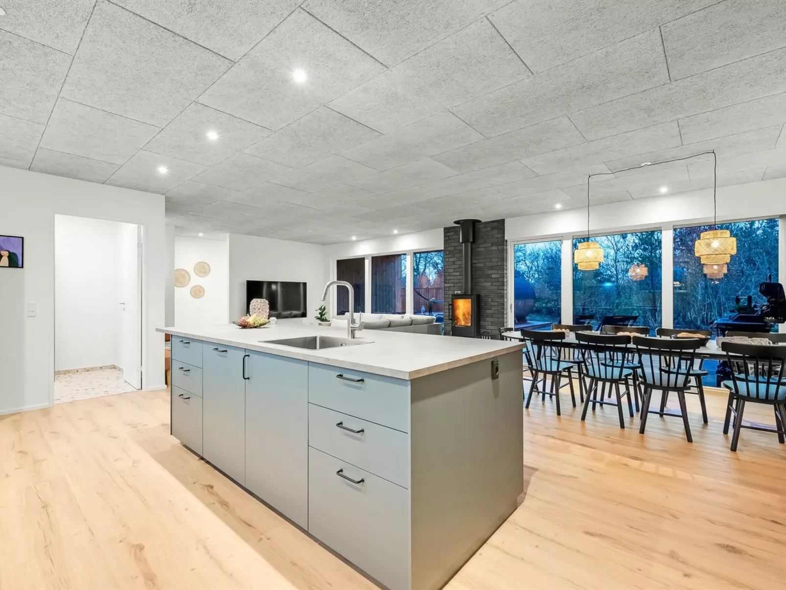 "Liutulf" - 350m to the fjord-Dedans