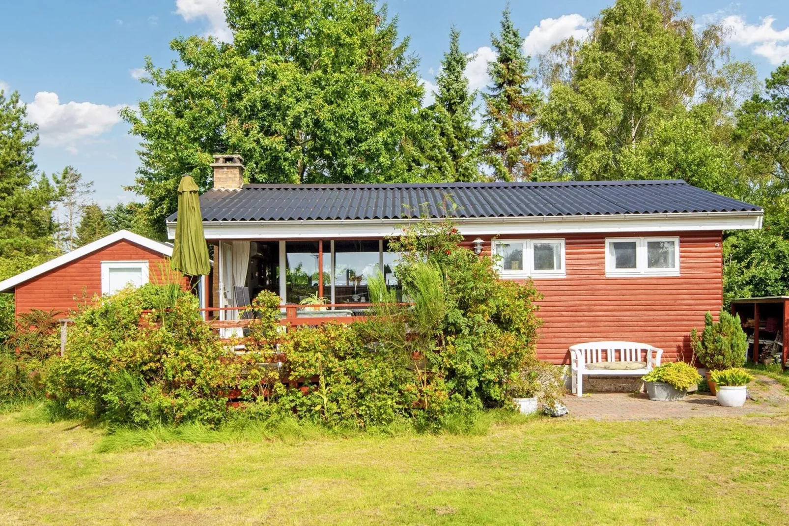 4 person holiday home in Grenaa-By Traum