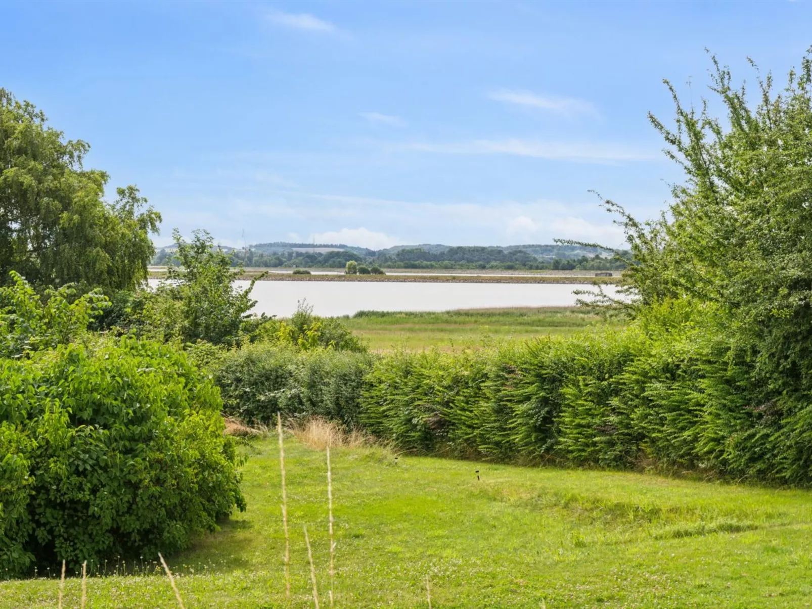 "Eero" - 175m to the fjord-Outside