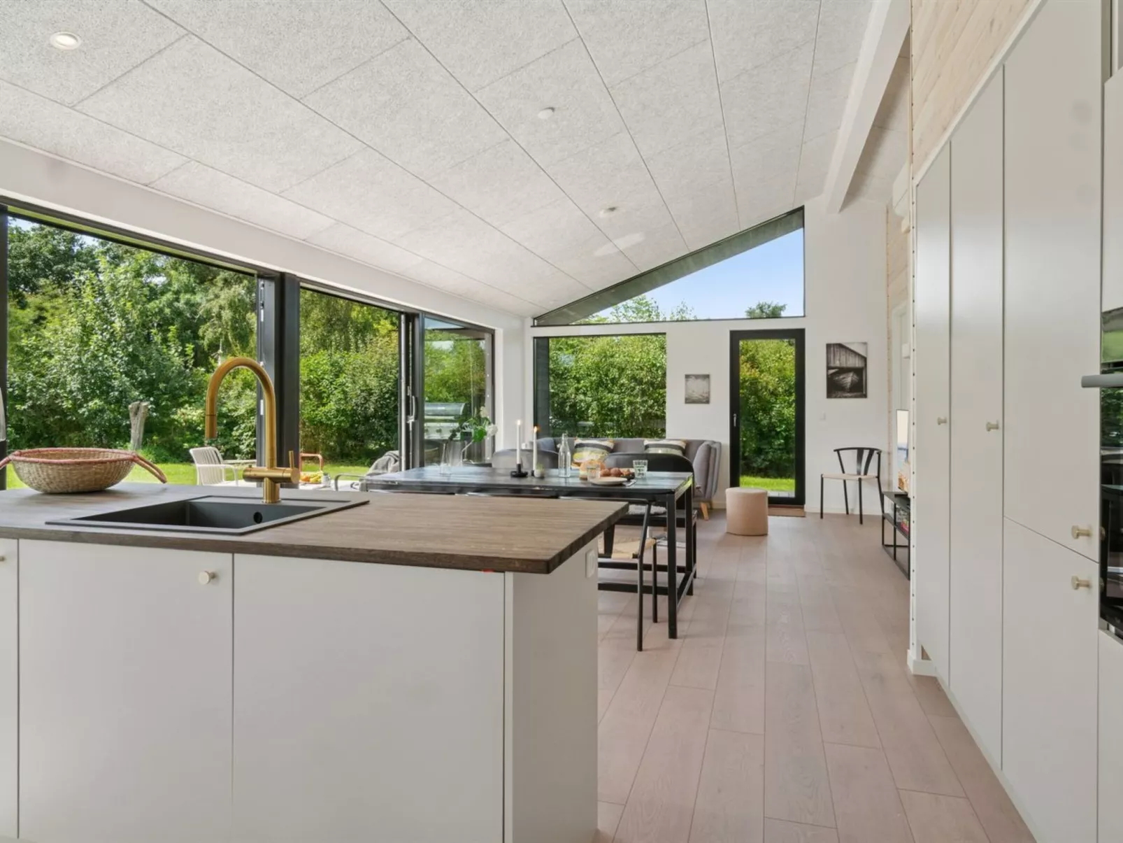 "Herulf" - 450m from the sea-Inside