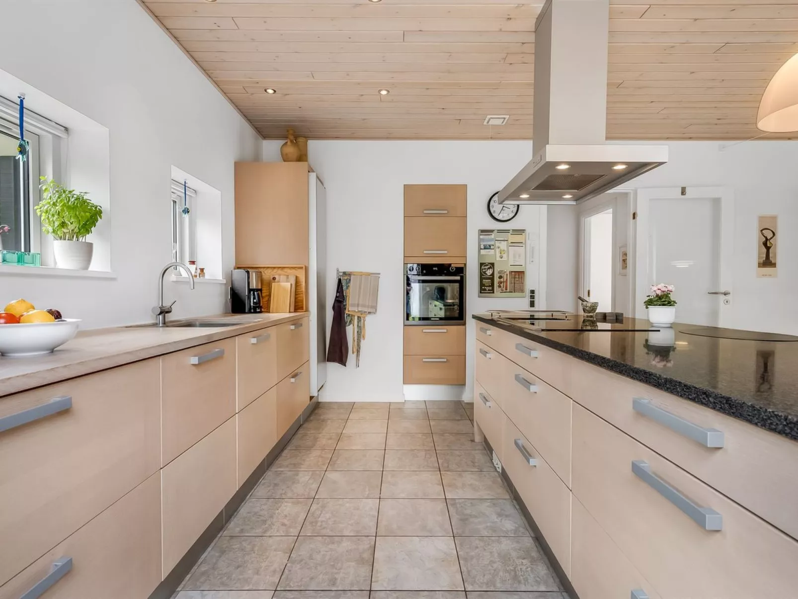 "Jyrki" - 100m from the sea-Dedans