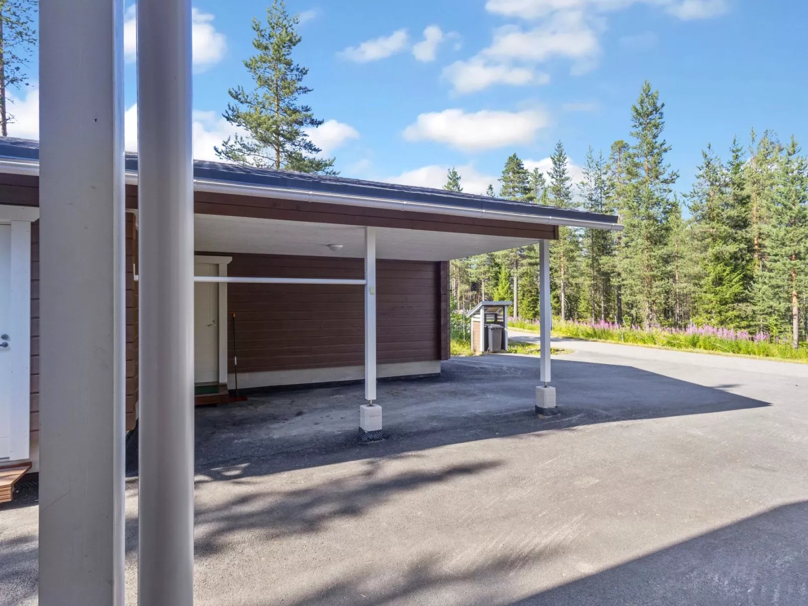 Levi kartano-Drinnen