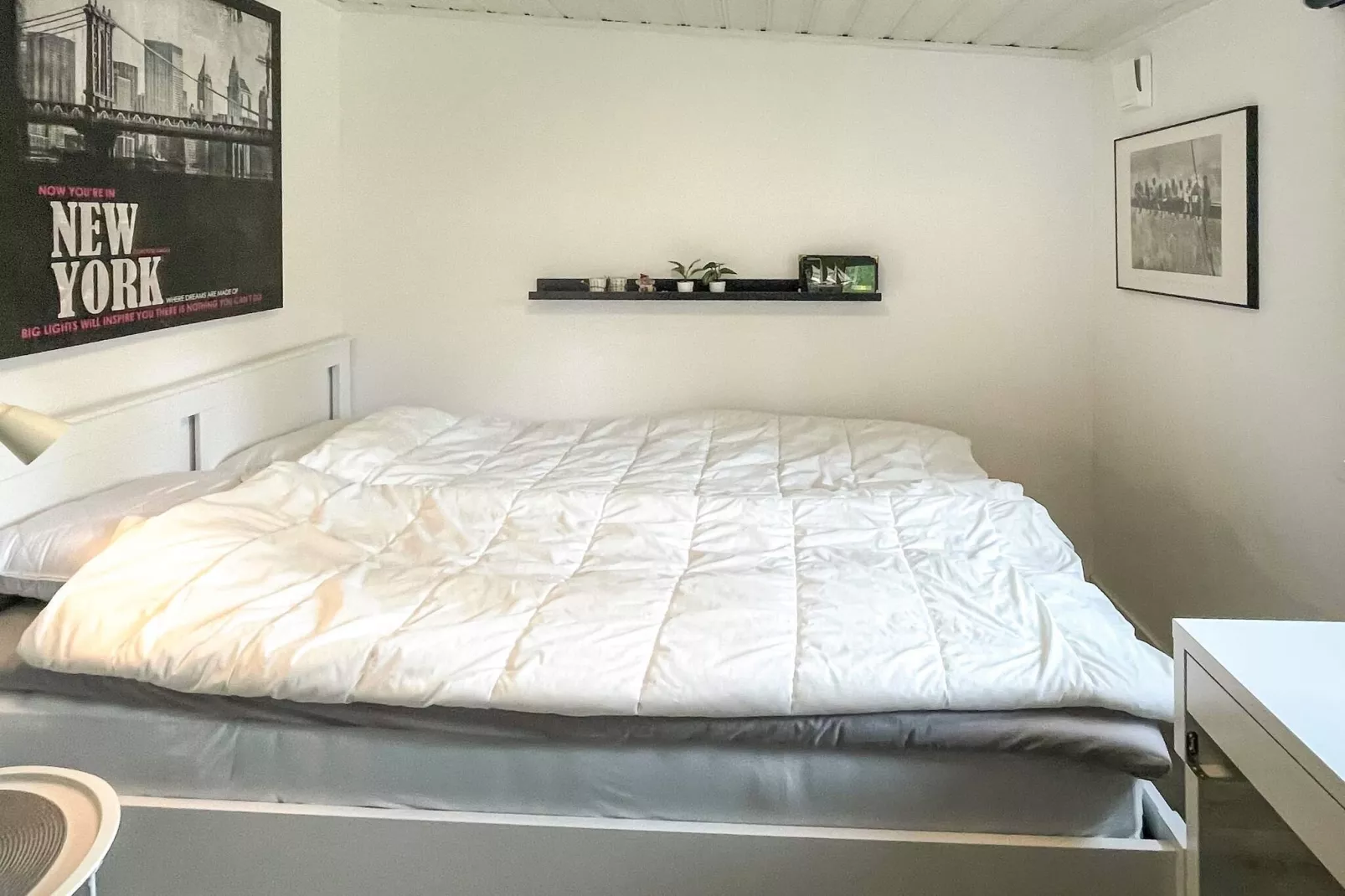 Archipelago Villa with Pool & Patio-Indoor