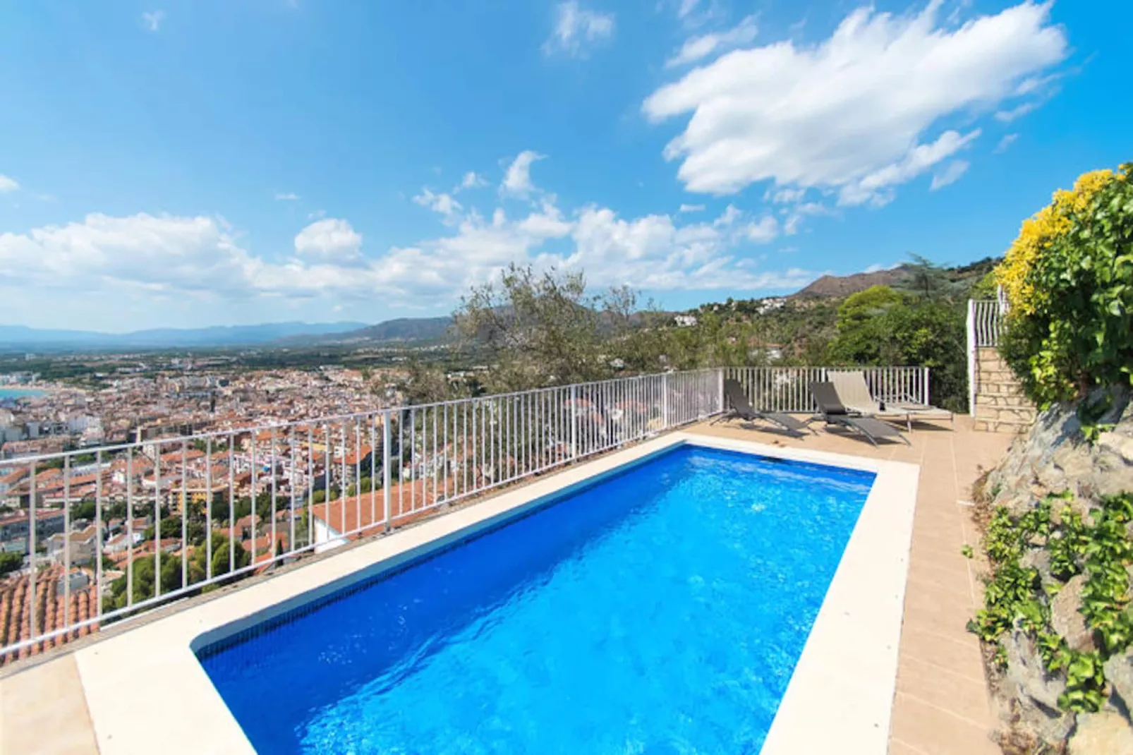 Maison à Roses-Nicht zugeordnet