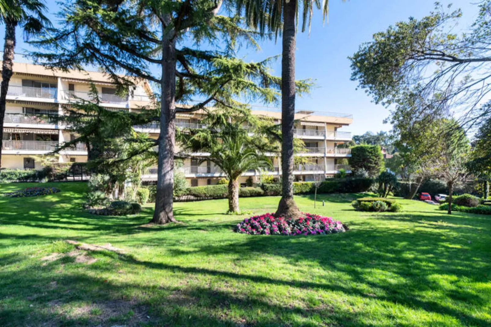 Résidence Spacieux 3p En R&eacute;sidence Avec Piscine-Untagged